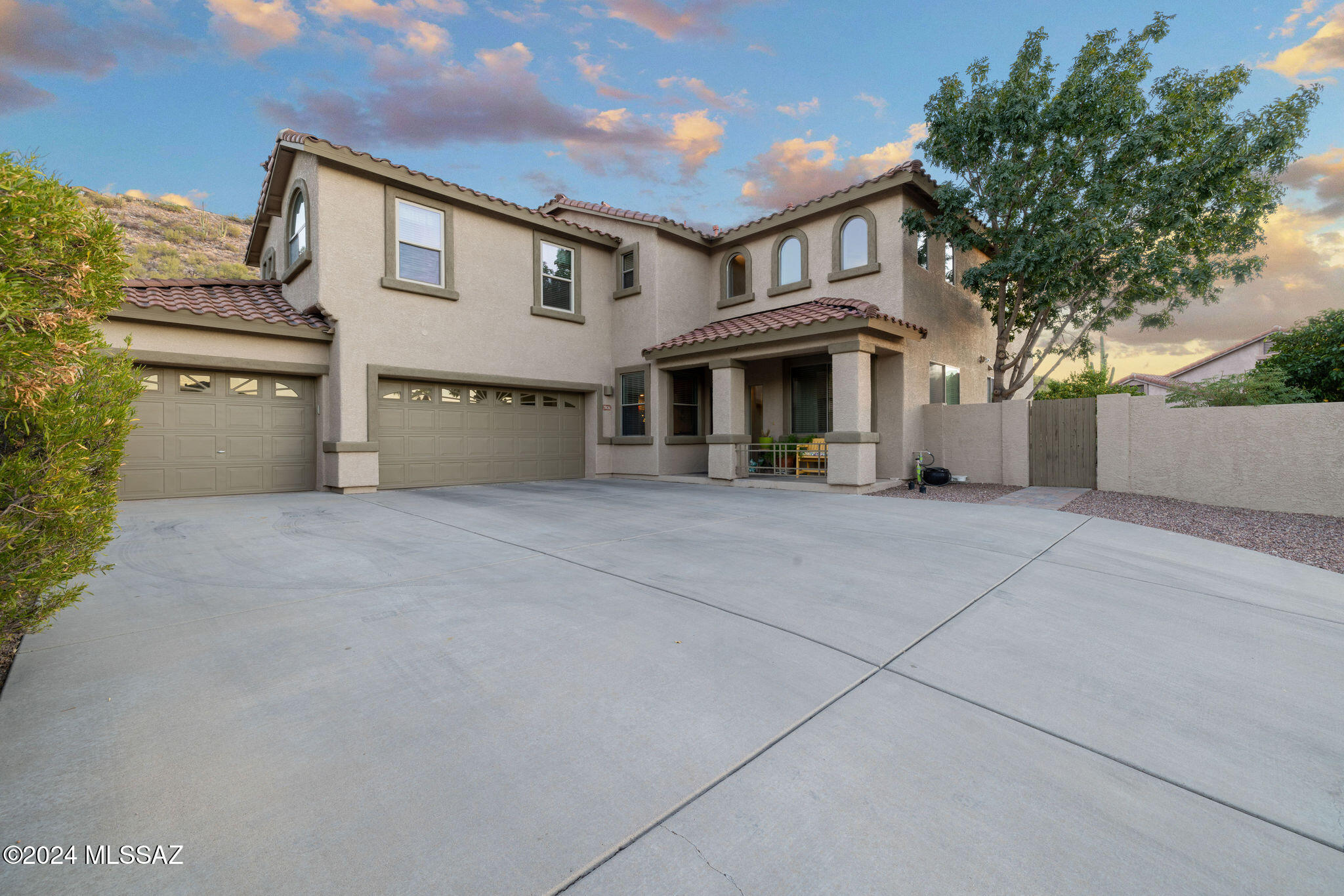 Shadows @ Sabino (1-103) - Residential
