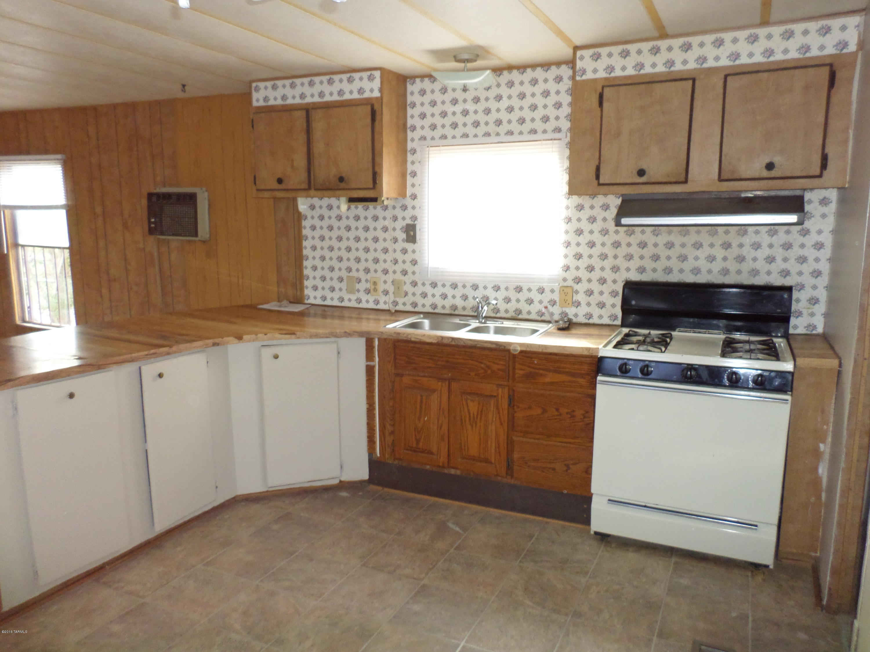 El Sol Acres (1-29) - Residential Lease