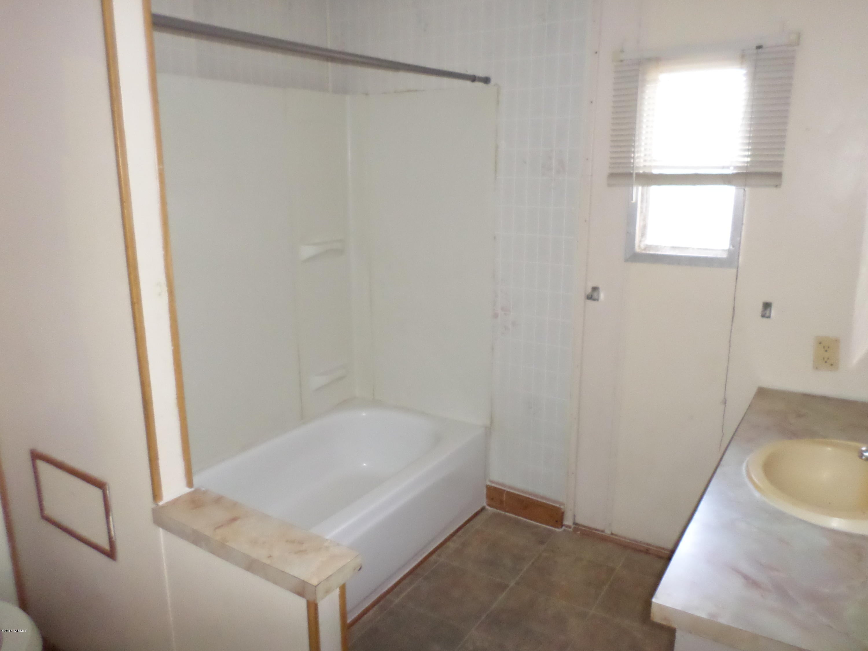 El Sol Acres (1-29) - Residential Lease