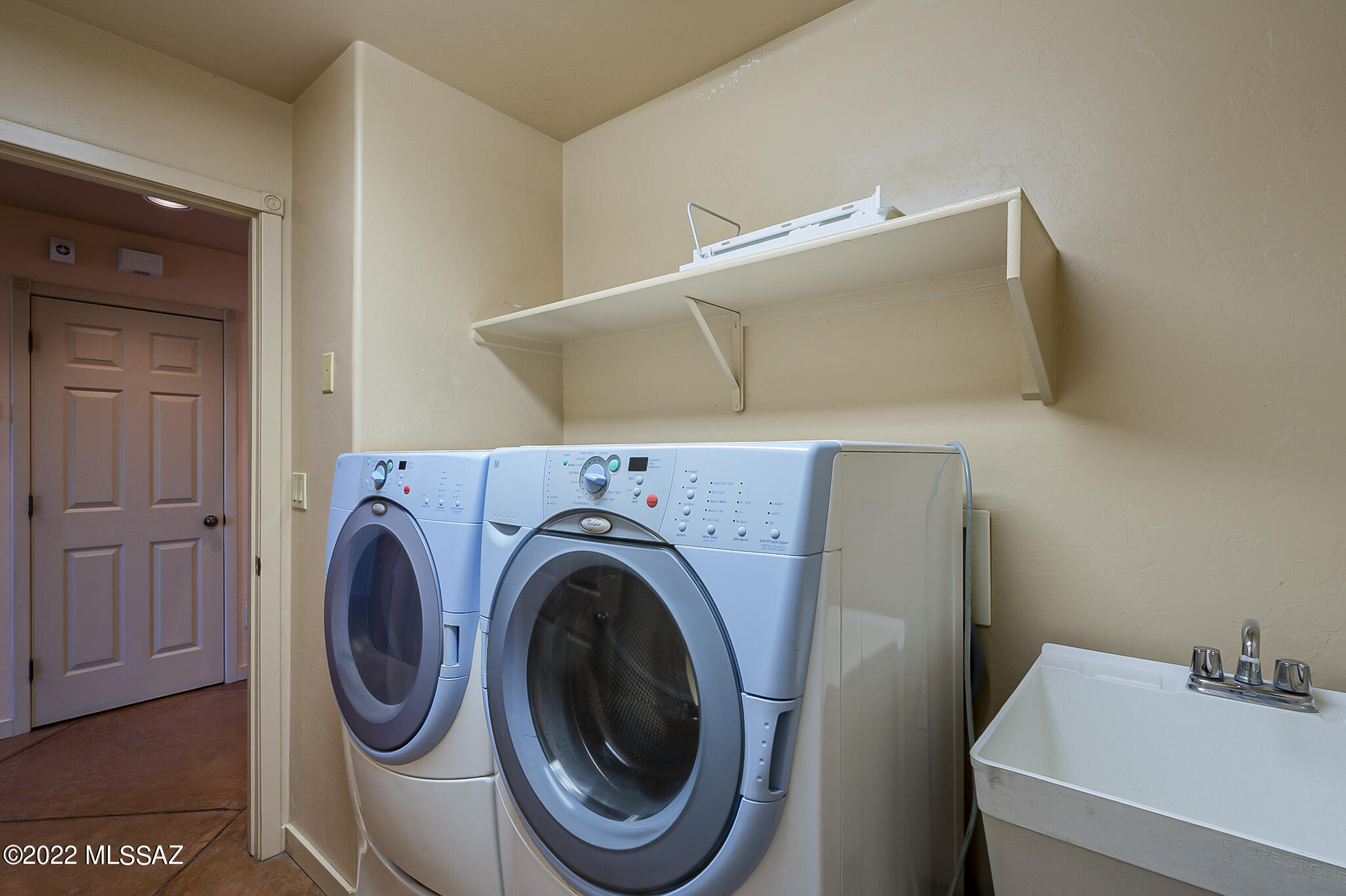 Unsubdivided - Residential Lease
