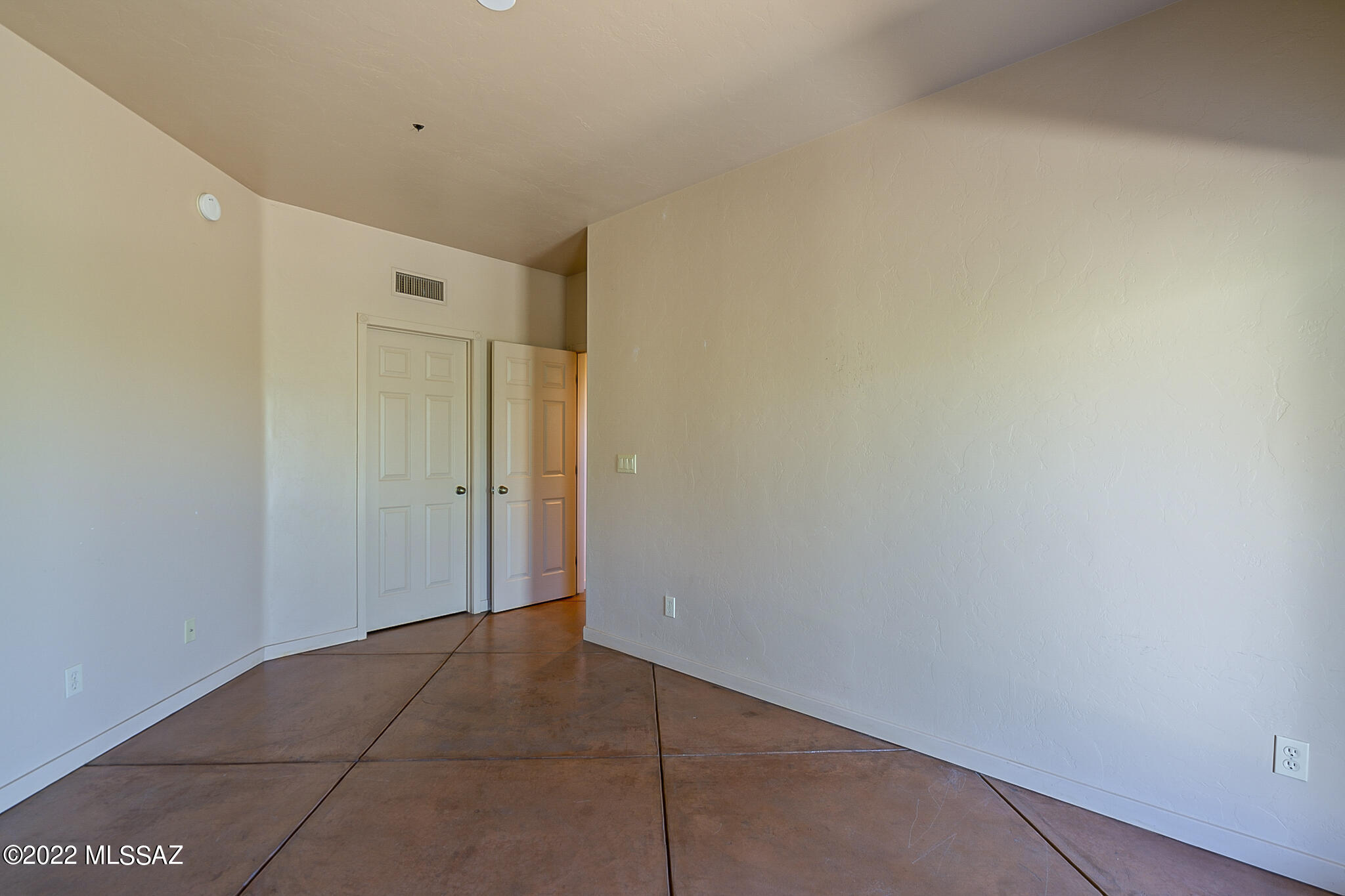 Unsubdivided - Residential Lease