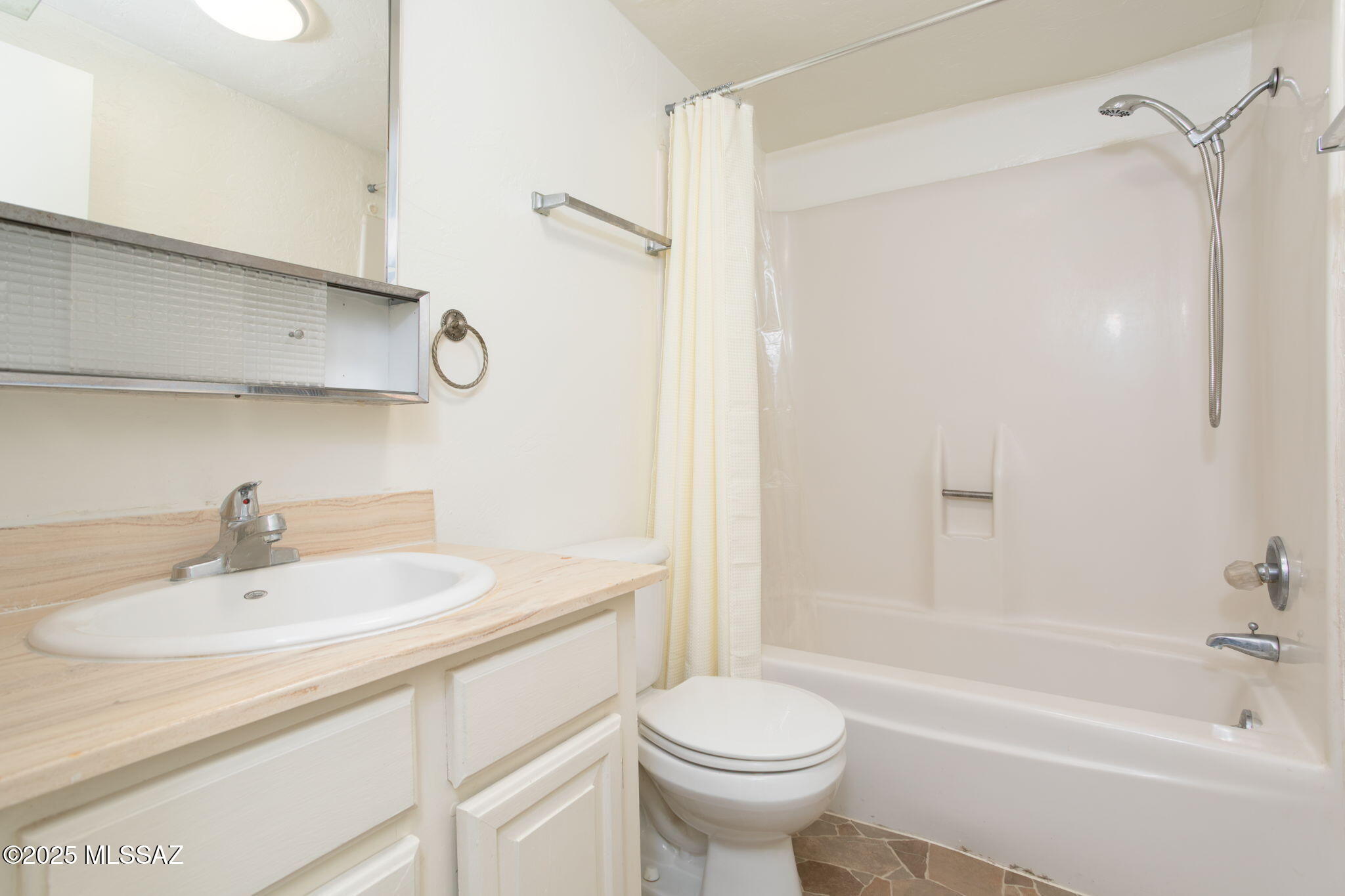 Unsubdivided - Residential Lease