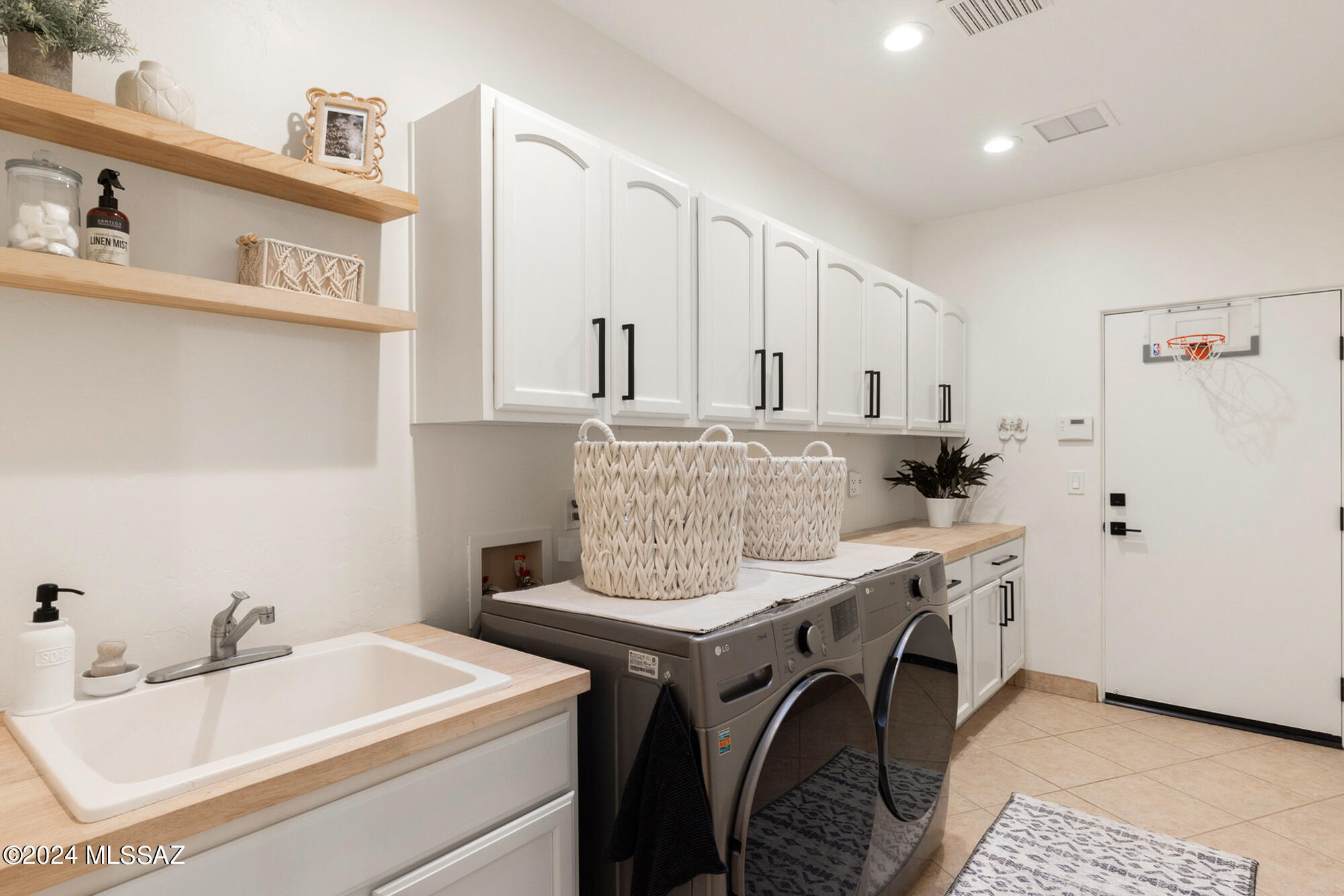 Bellas Catalinas Estates (1-93) - Residential