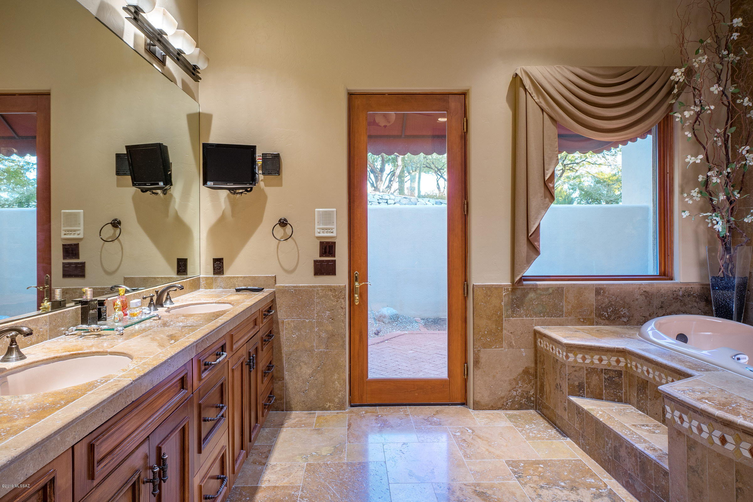 Catalina Foothills Est. NO. 10 (73-90, 119, 121, 123, 127-146) - Residential