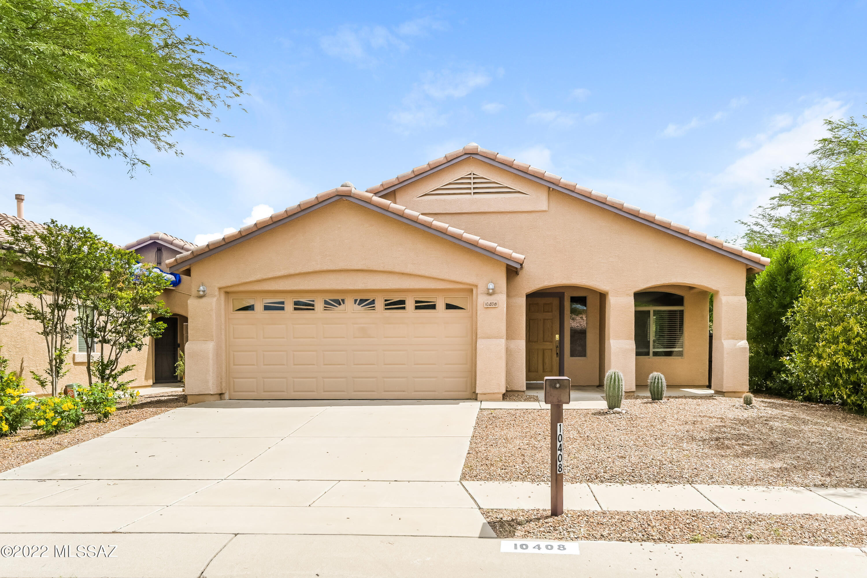 AVAILABLE NOW!  
All Atlas Real Estate residents are enrolled in the Resident Benefits Package (RBP) Which includes - air filter delivery, Package cost to resident is $29.99 per month. ($30.00 one time set up fee at move-in). More details upon application. Renters Insurance: Renters insurance is required. 
Pet Policy: (Pet screening application required) Pets accepted! (2) total are allowed. $300 one time pet fee (per pet) is due at the time of move in. As low as $30 monthly pet rent (per pet).