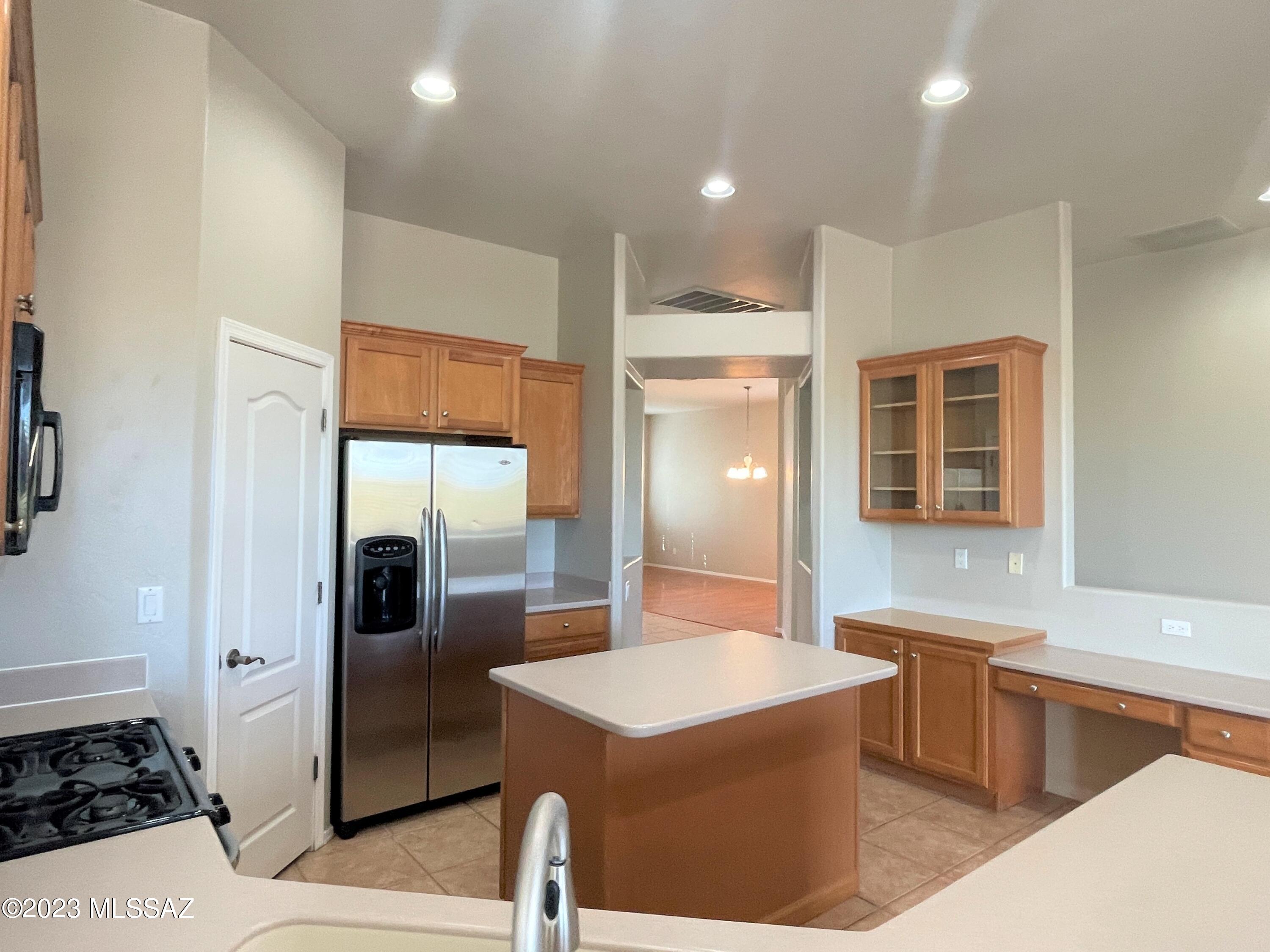 Continental Reserve Blk. 14 (1-82) - Residential Lease