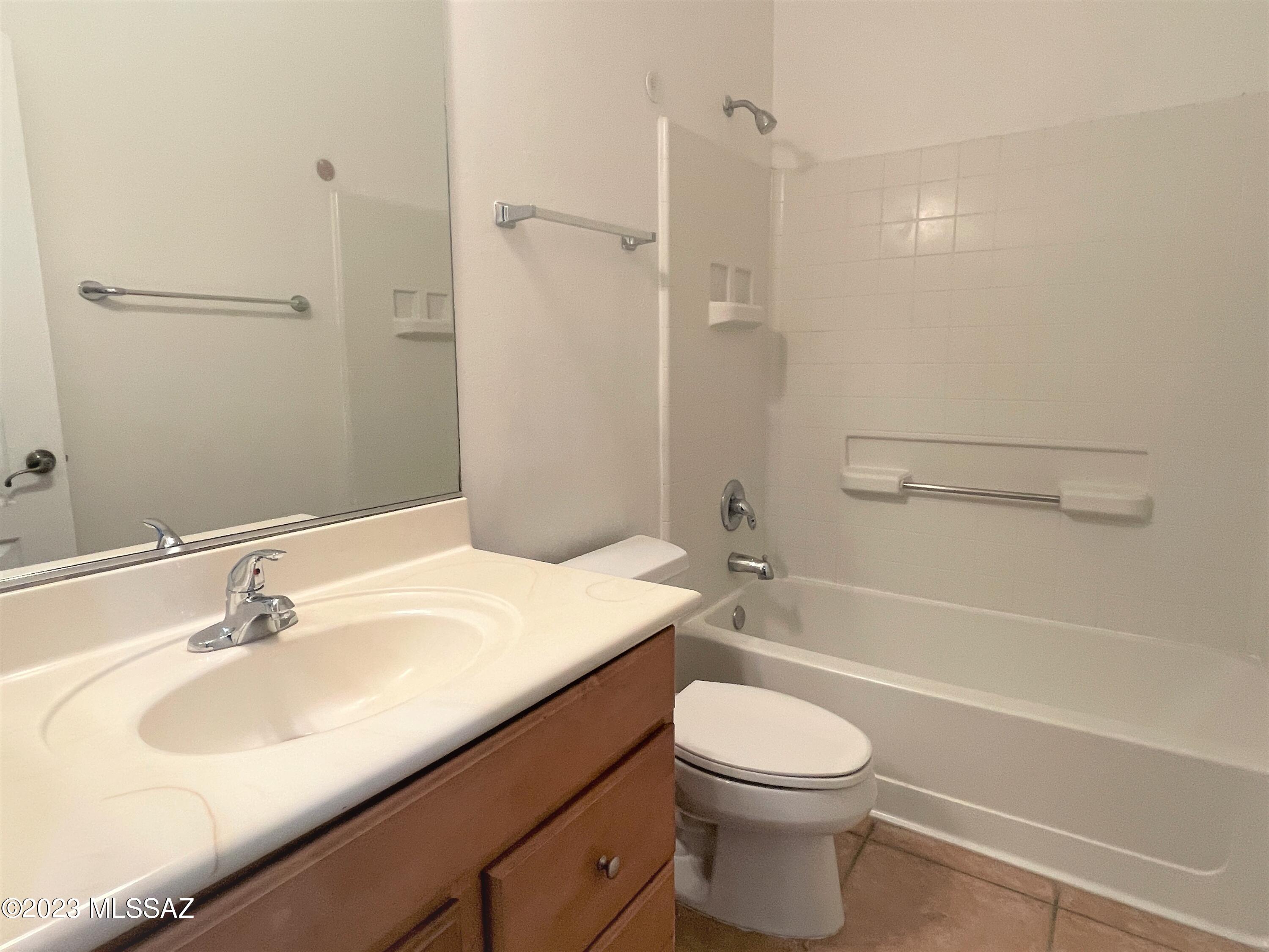 Continental Reserve Blk. 14 (1-82) - Residential Lease