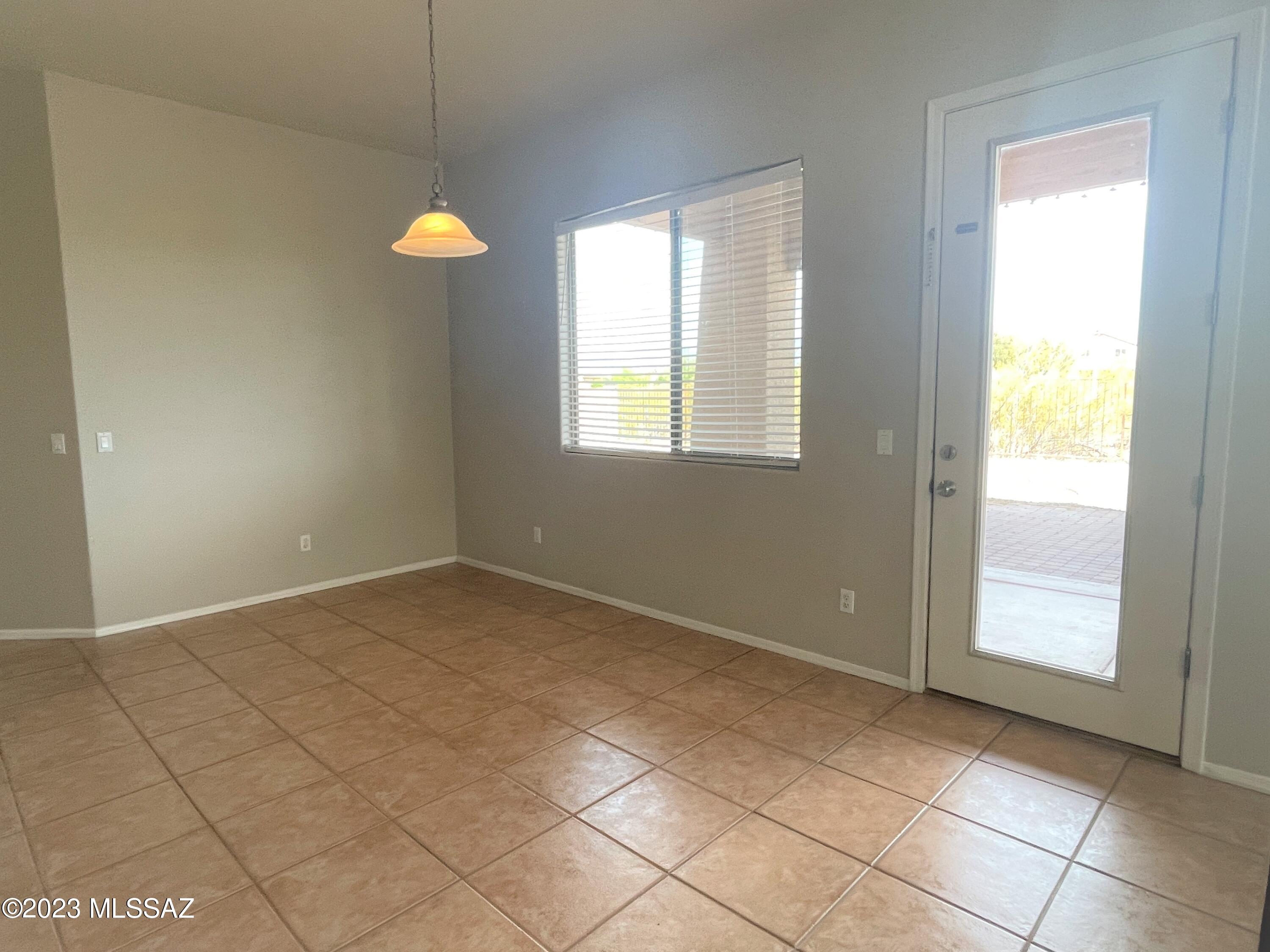 Continental Reserve Blk. 14 (1-82) - Residential Lease