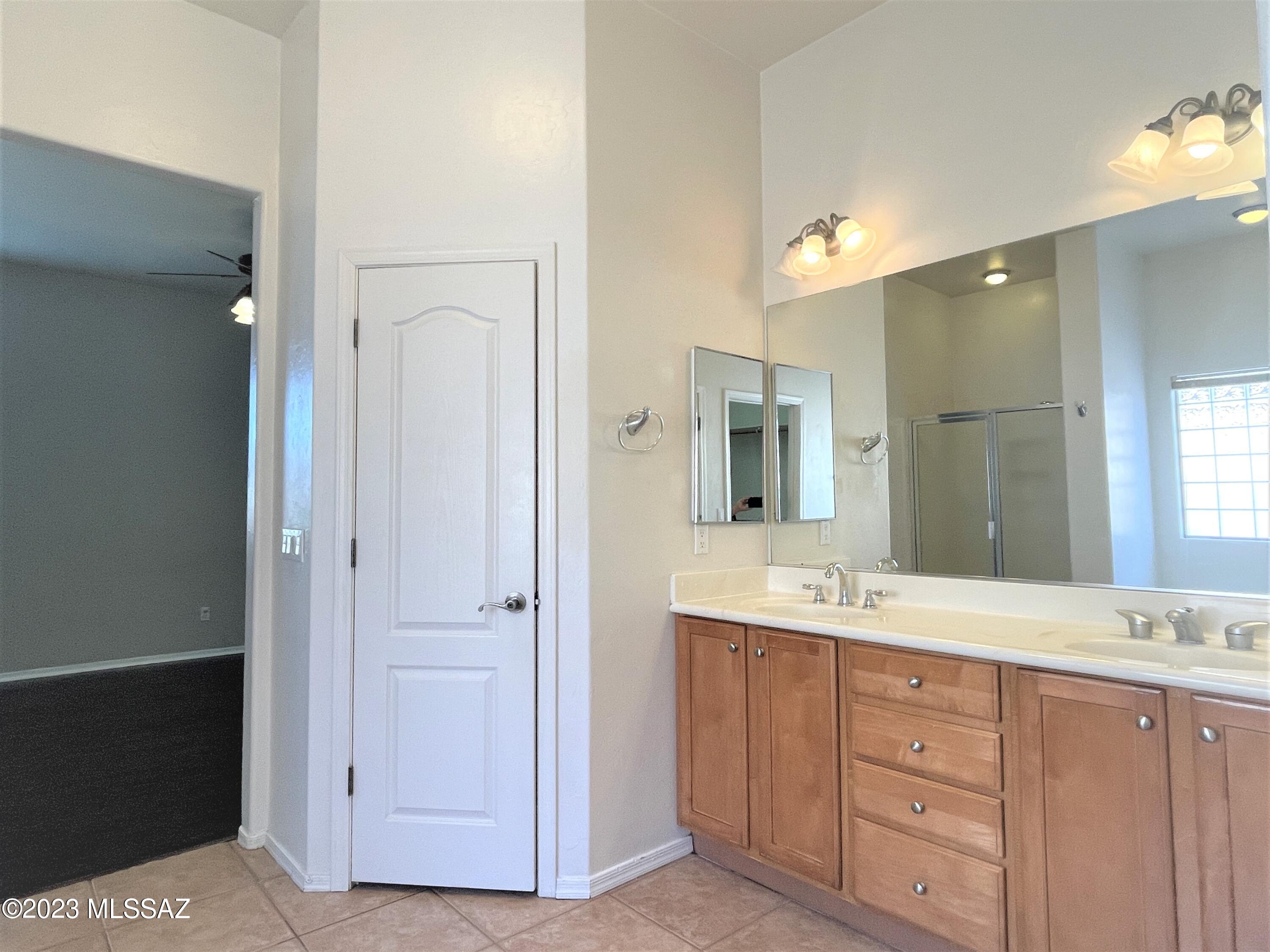 Continental Reserve Blk. 14 (1-82) - Residential Lease