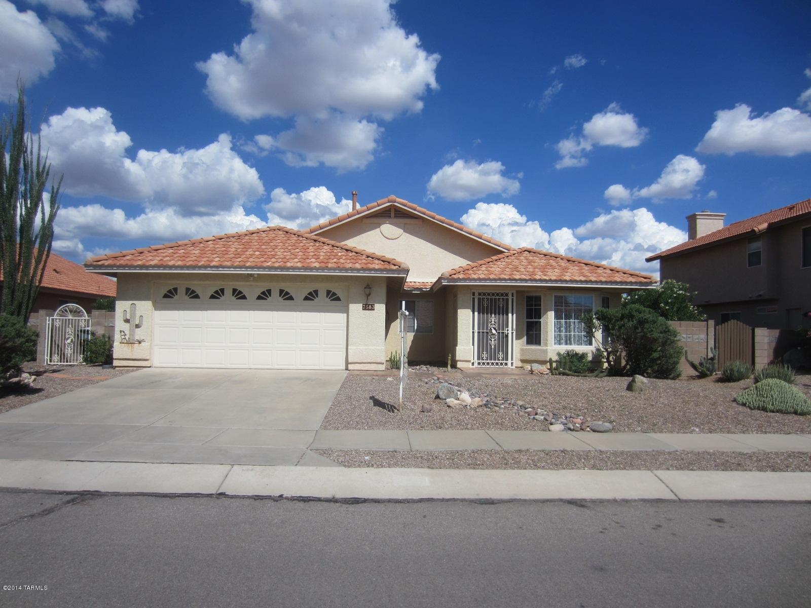 Sonrisa (1-121) - Residential Lease