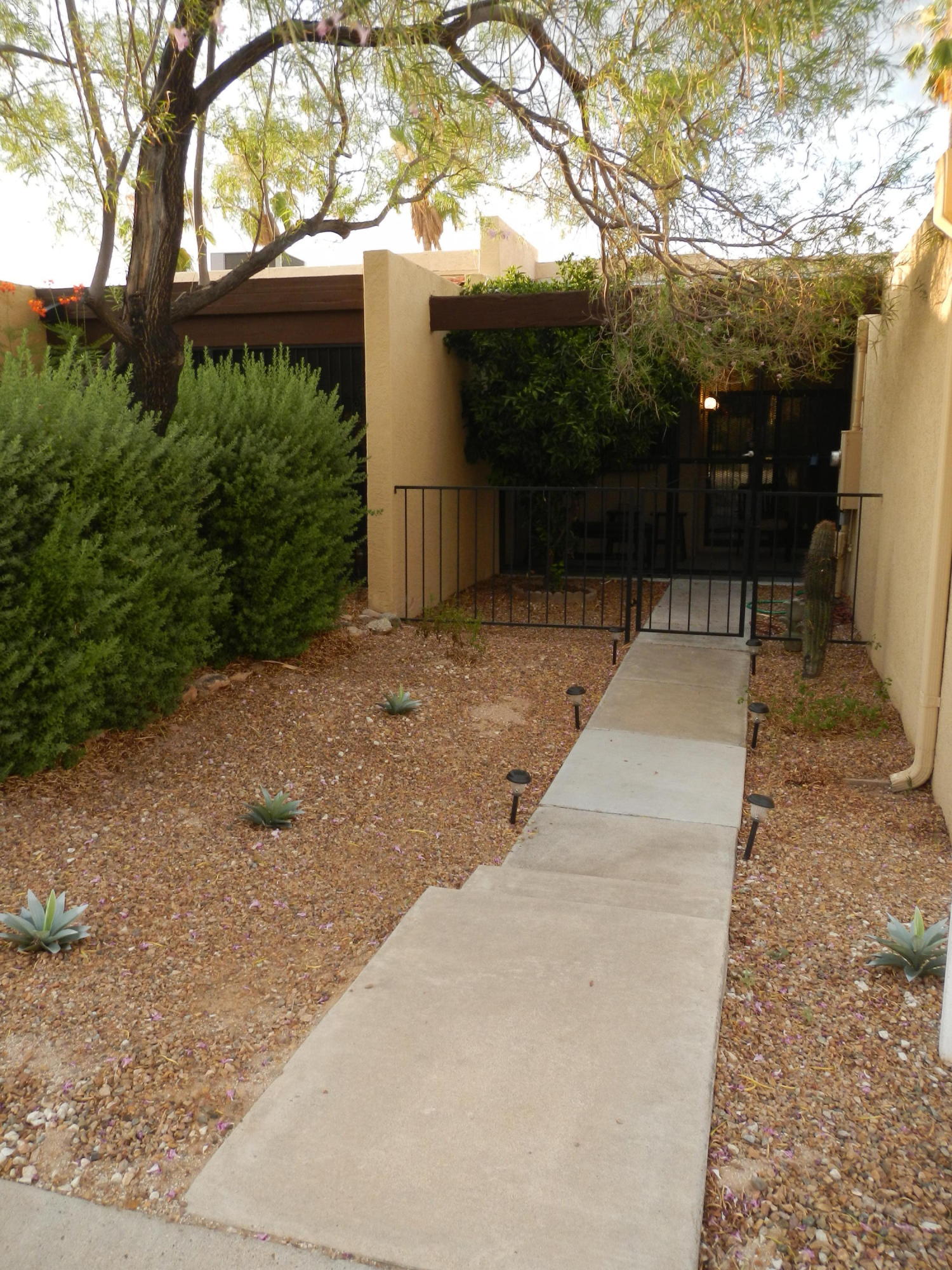 Vista Grande Townhouses (1-58) - Residential