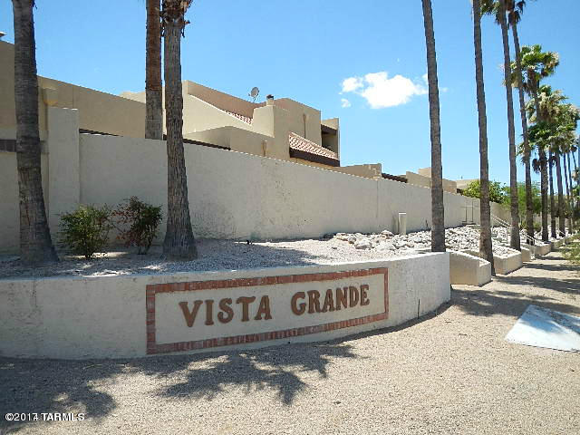 Vista Grande Townhouses (1-58) - Residential