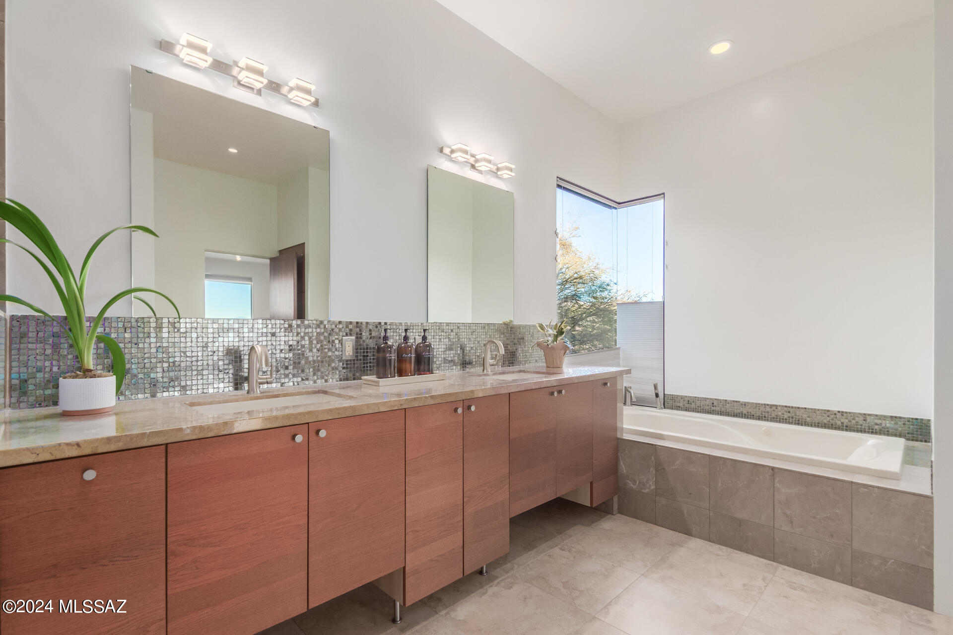 Rio Verde Vista II (74-111) - Residential