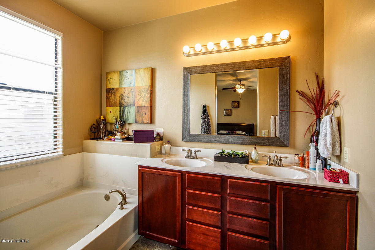 Oasis Harrison - Residential Lease