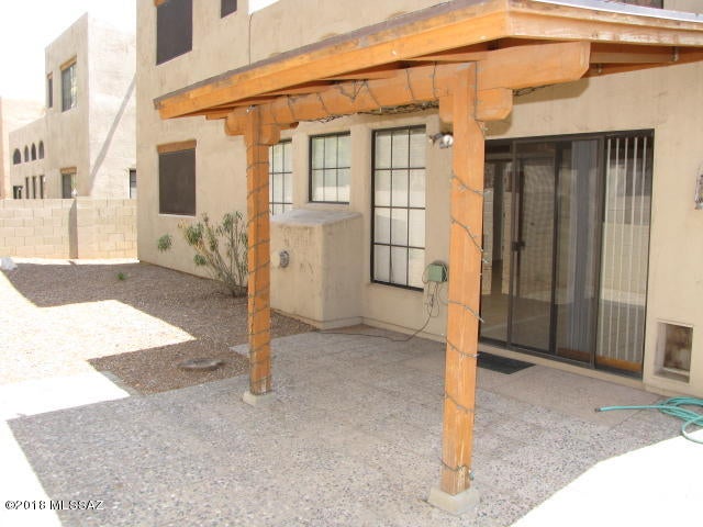 River At North Campbell (1-59) - Residential Lease
