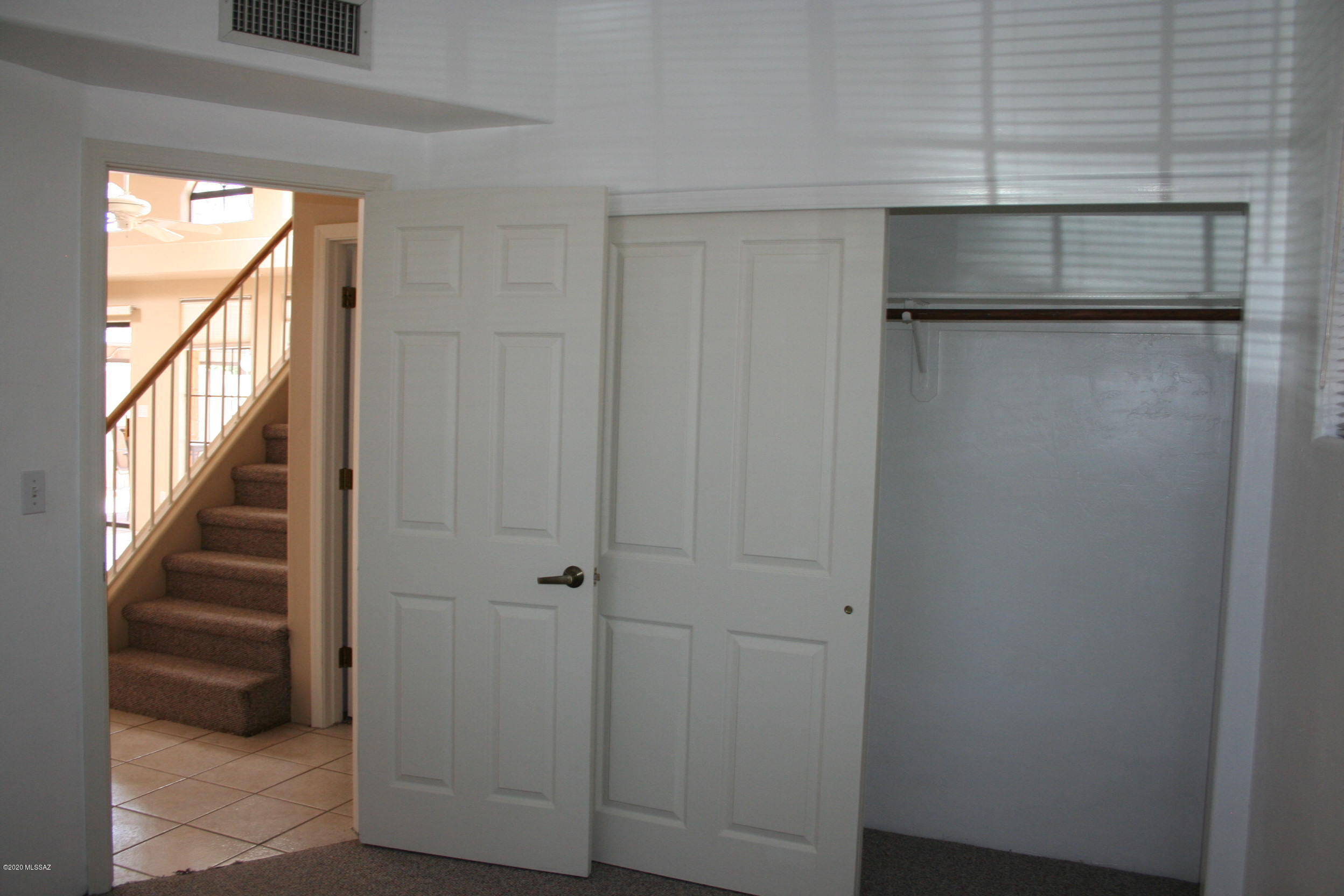 River At North Campbell (1-59) - Residential Lease