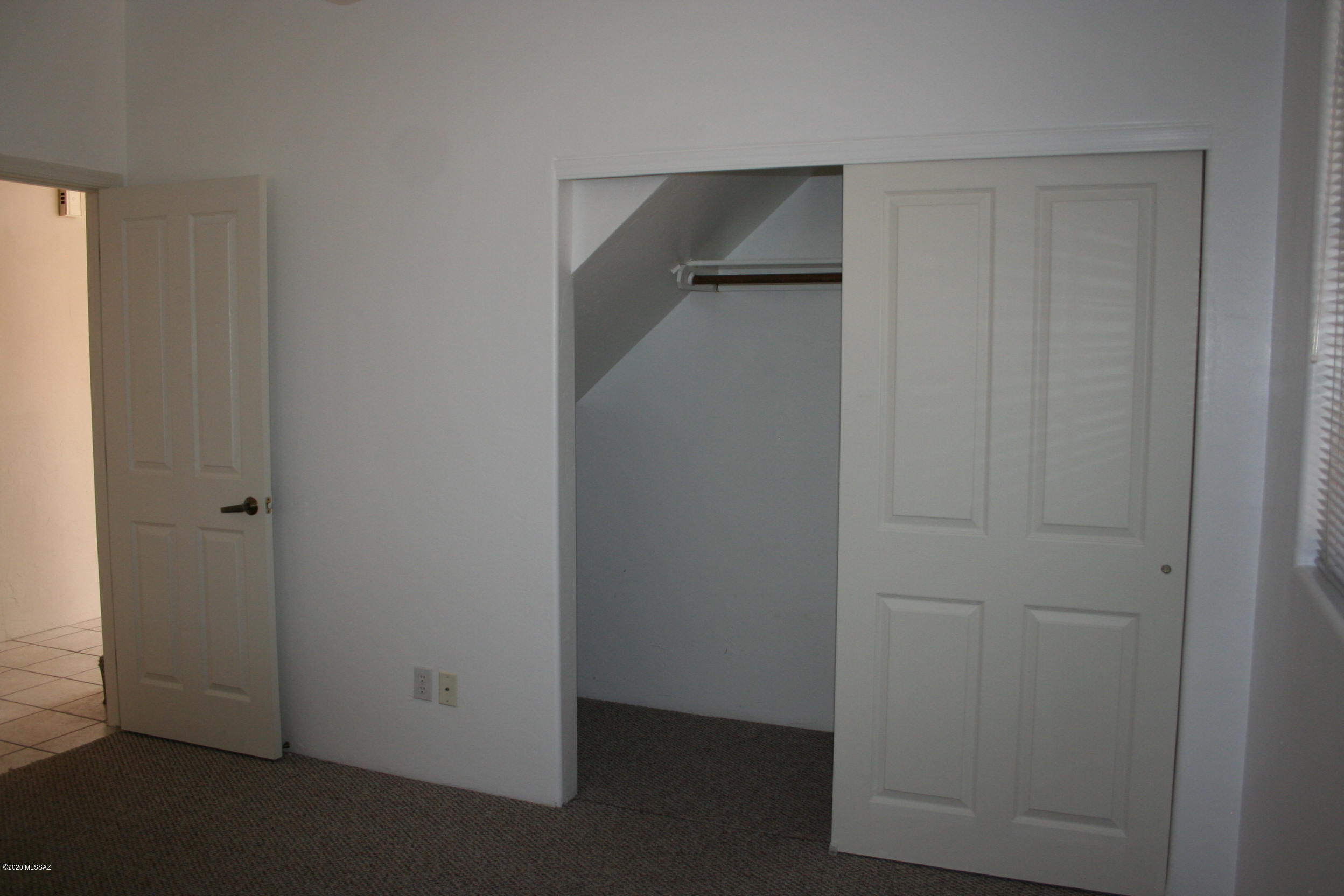 River At North Campbell (1-59) - Residential Lease