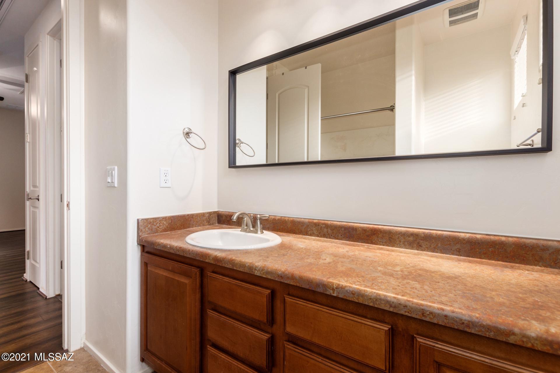 Oasis Harrison - Residential