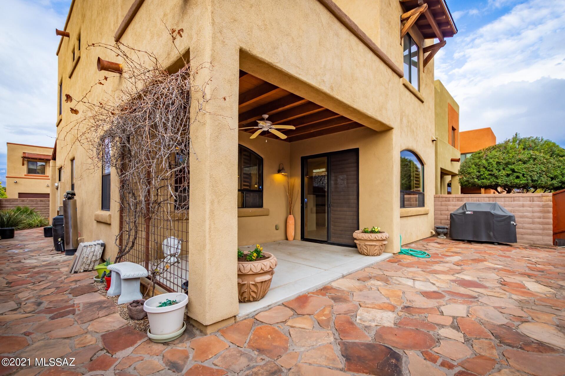 Oasis Harrison - Residential