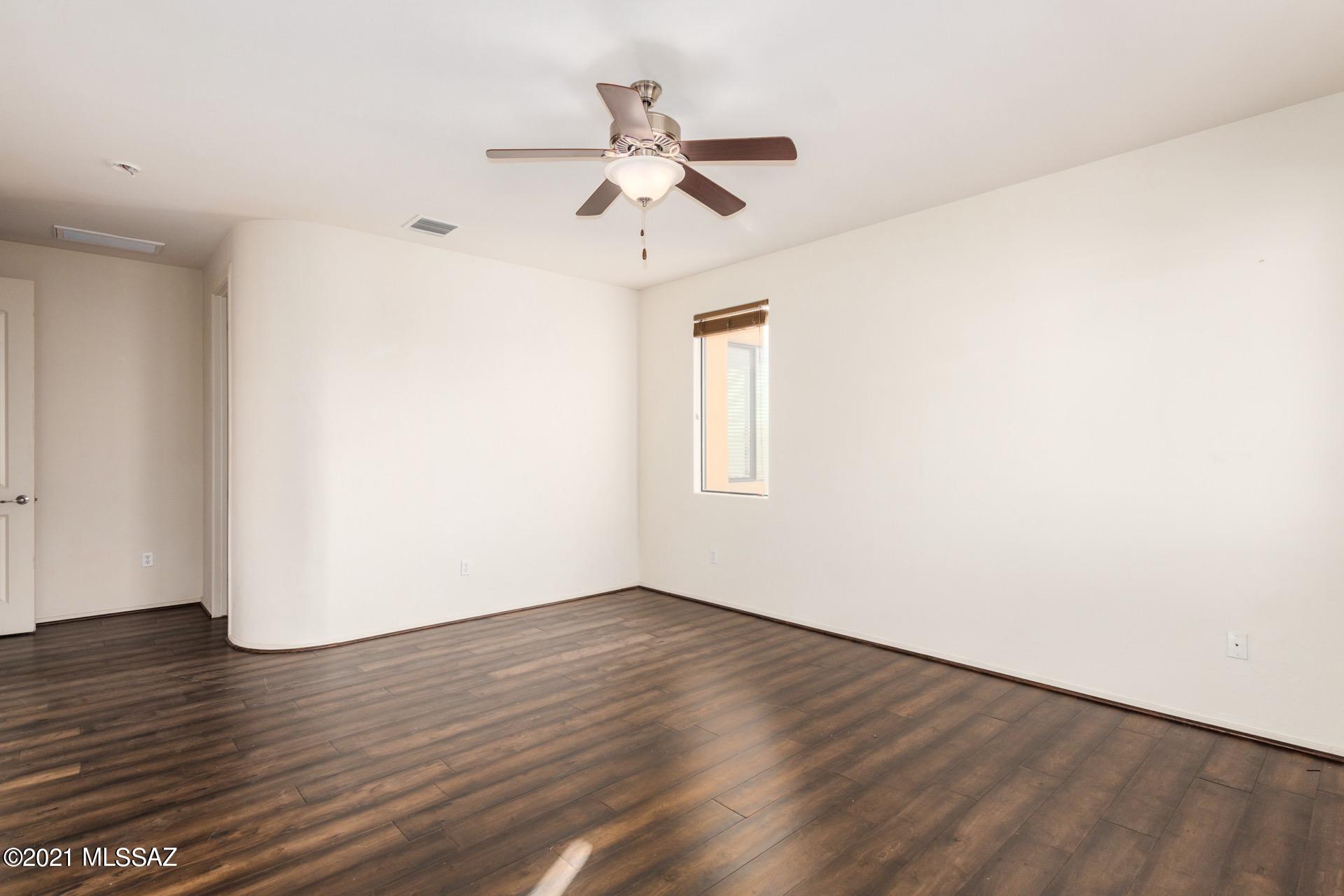 Oasis Harrison - Residential