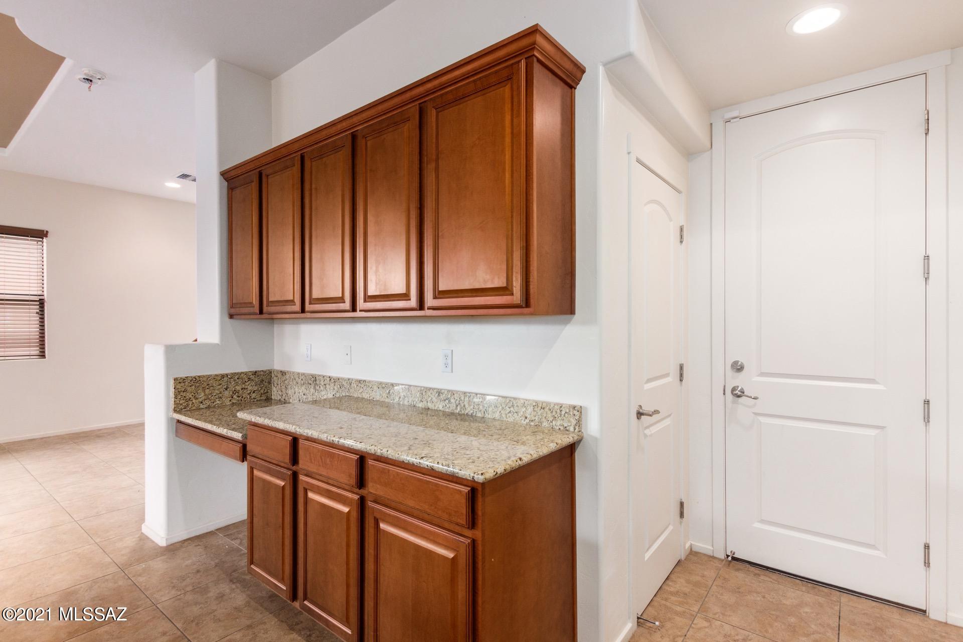 Oasis Harrison - Residential