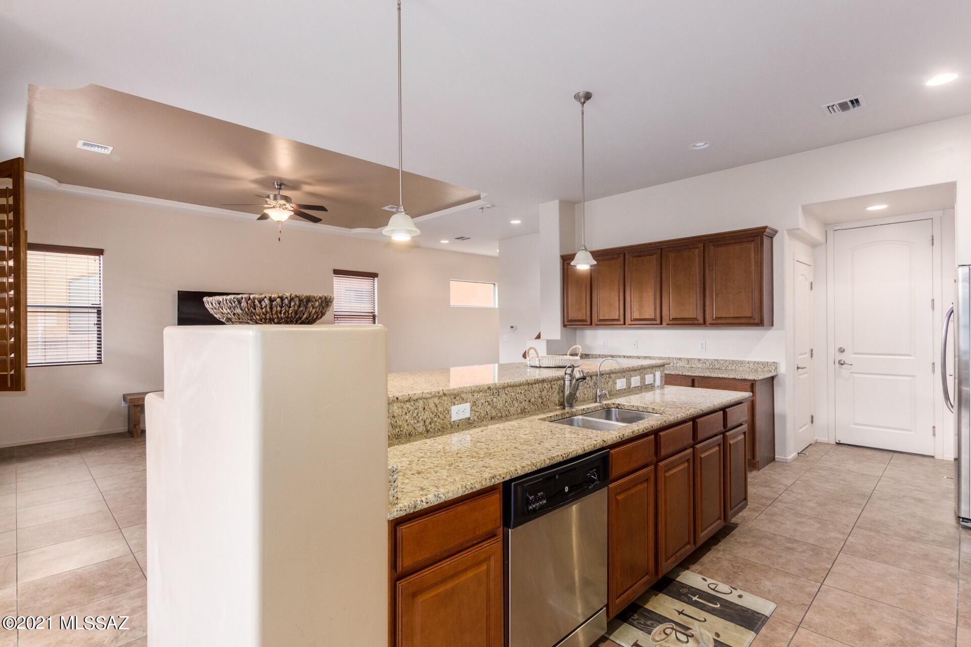 Oasis Harrison - Residential