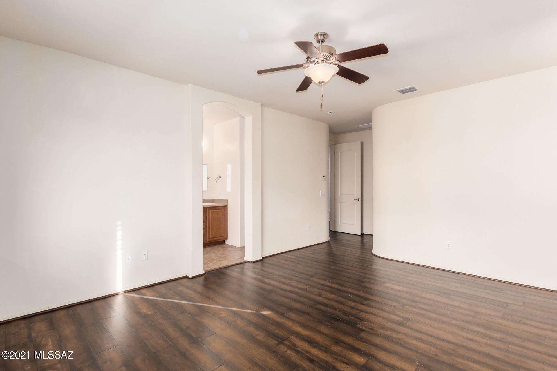 Oasis Harrison - Residential