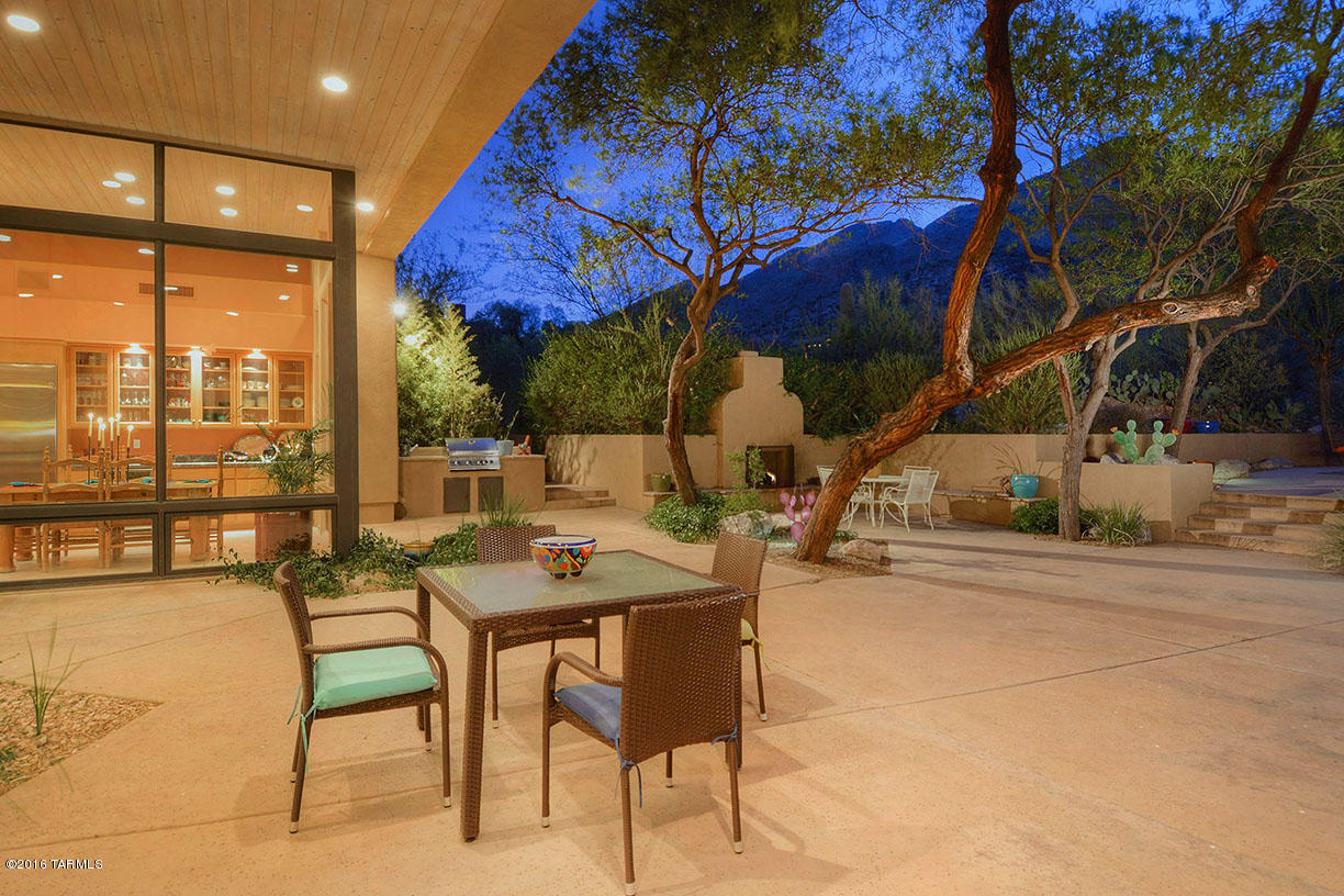 Finisterra (1-210) - Residential