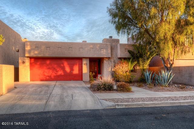 Completely remodeled and gorgeous, featuring top of the line flooring, split plan, open kitchen with entertainers center island and stainless steel appliances, 4 bedrooms or 3 with an office, romantic master with luxury bath, all recently remodeled with impeccable taste and top of the line materials. Peaceful, ez care rear yard features a fantastic hot tub, built in b-b-q, deep shady porch and lovely small yard. Absolutely one of the prettiest units we have seen!
