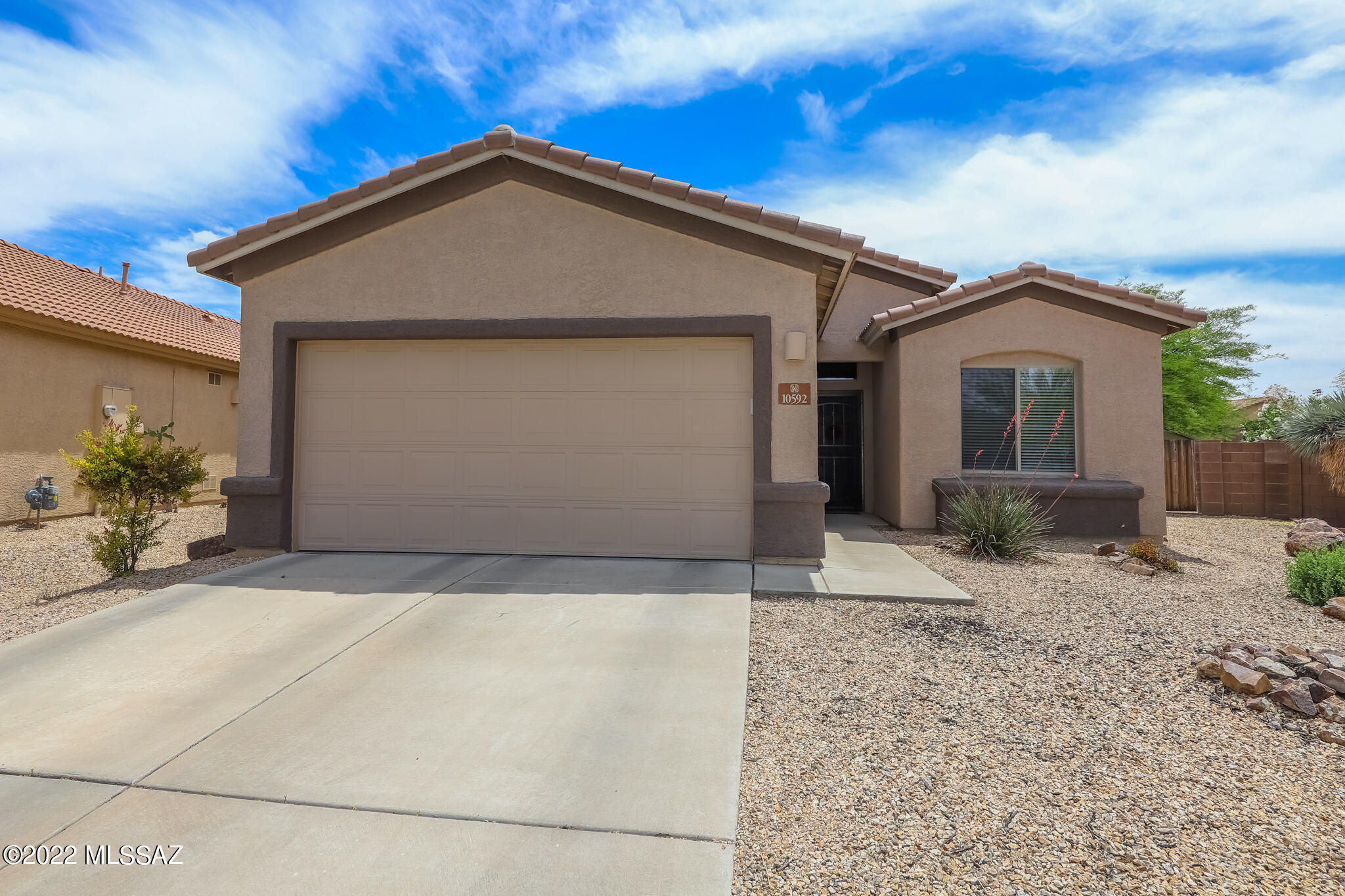 **OPEN HOUSE** Sunday 10-2p. Hurry, don't miss this Move-In Ready 3 bedroom 2 bath nicely upgraded single level home in the Vail School District! HVAC new in 2020, newer paint, Open concept Great Room, beautiful cabinetry throughout , upgraded flooring, large cul de sac lot with huge, private backyard, 2 car garage features 4' foot extension for additional space. Call to schedule your private showing Today!