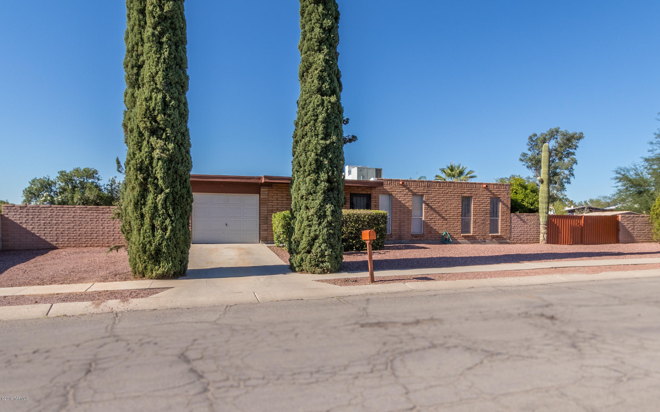 Orangewood Estates (110-212) - Residential
