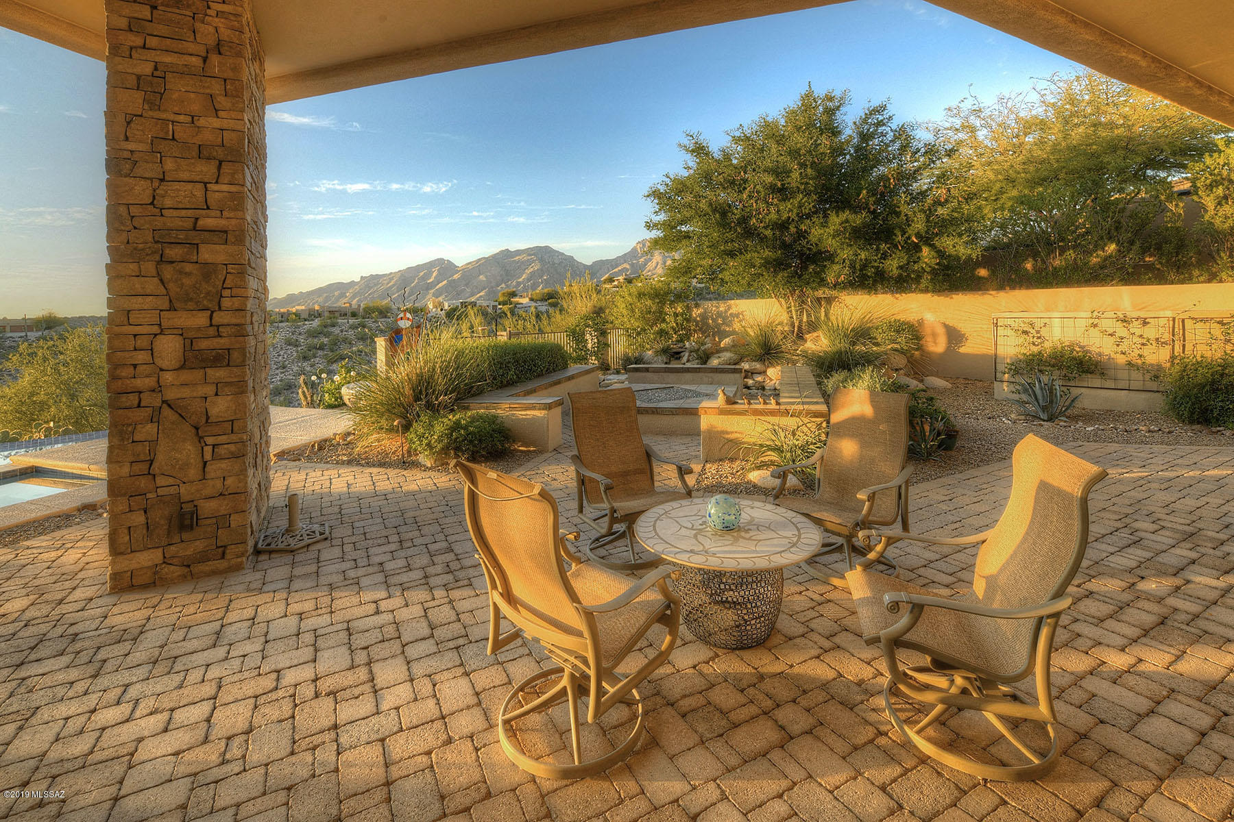 Sabino Mountain (1-290) - Residential