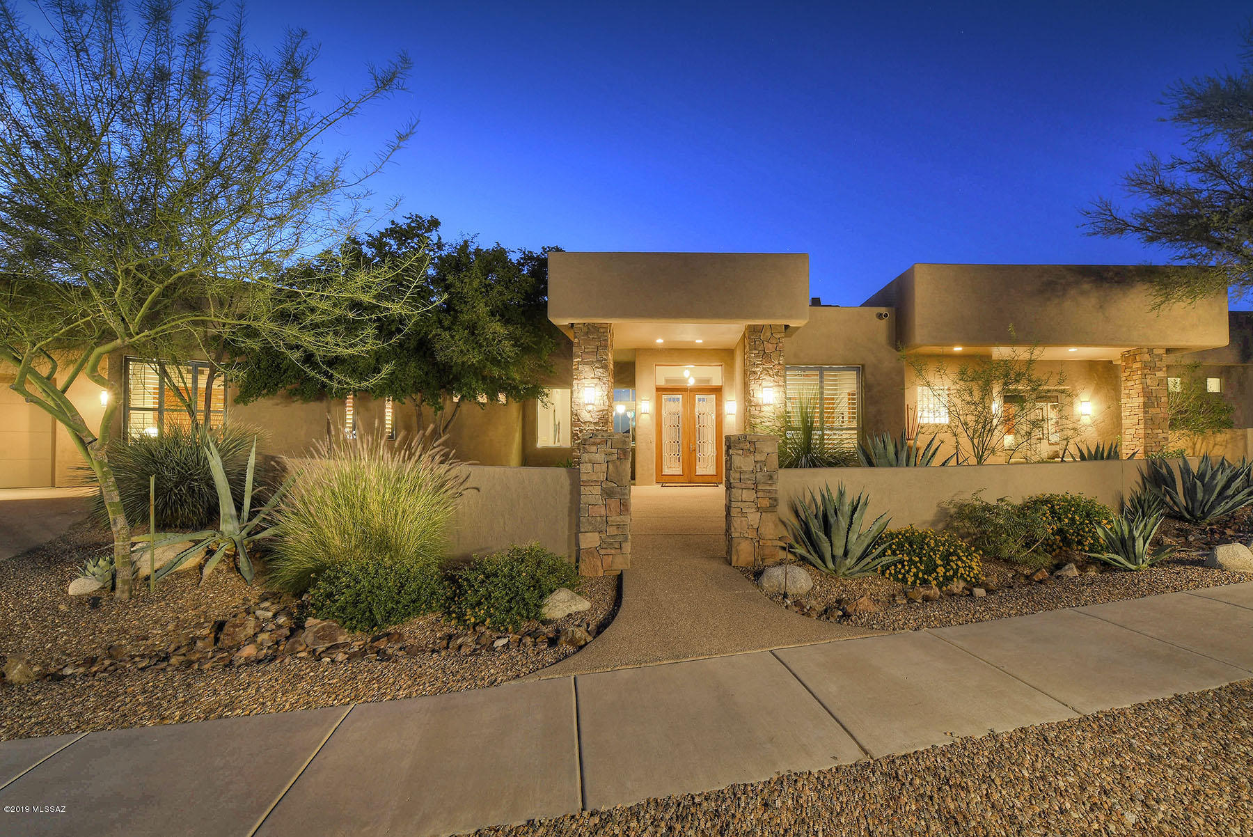 Sabino Mountain (1-290) - Residential