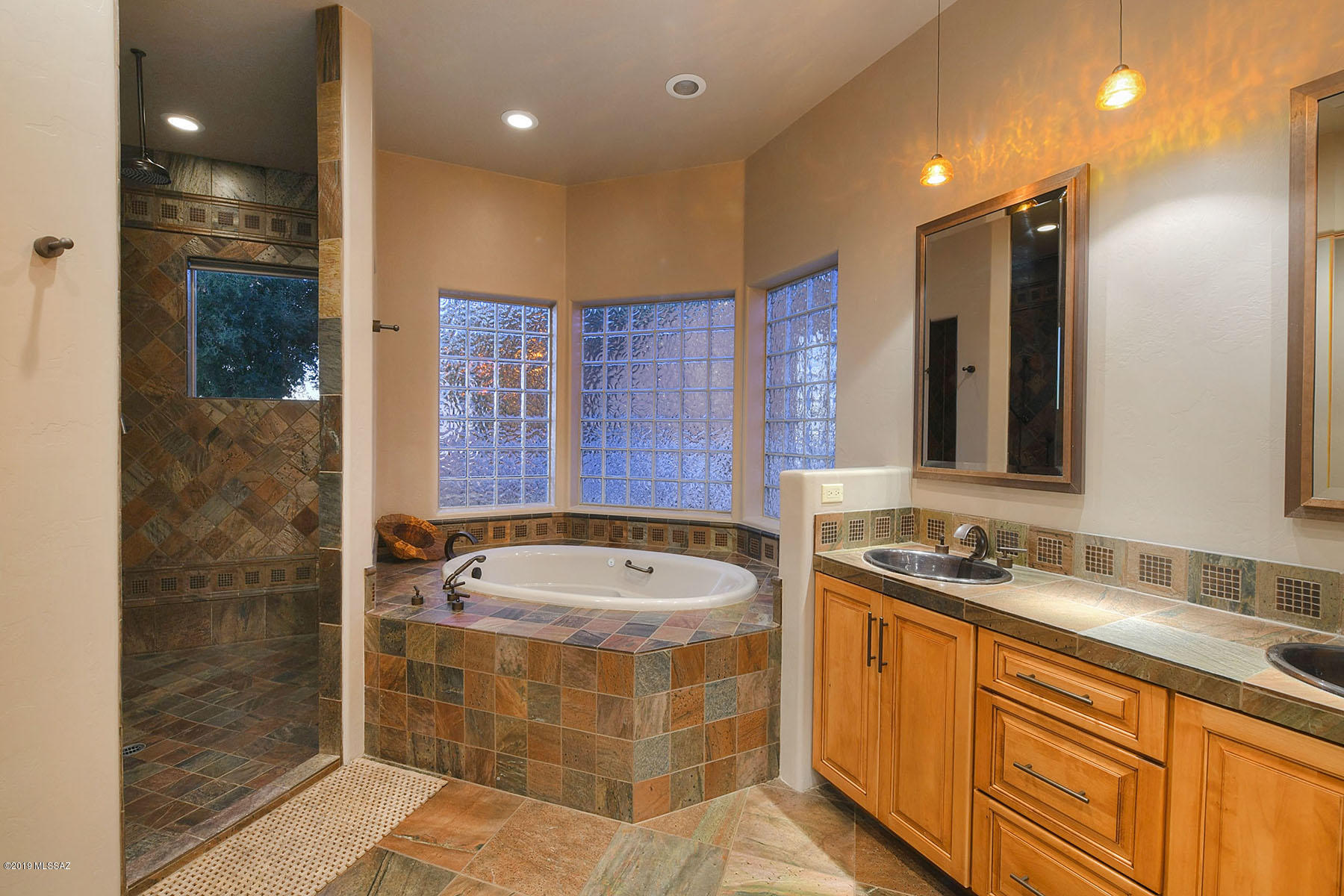 Sabino Mountain (1-290) - Residential