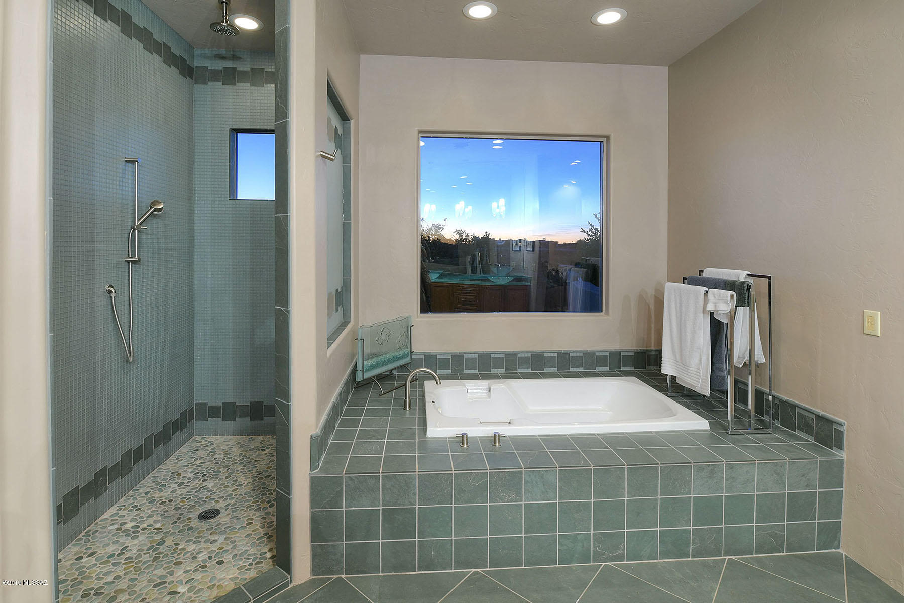 Sabino Mountain (1-290) - Residential