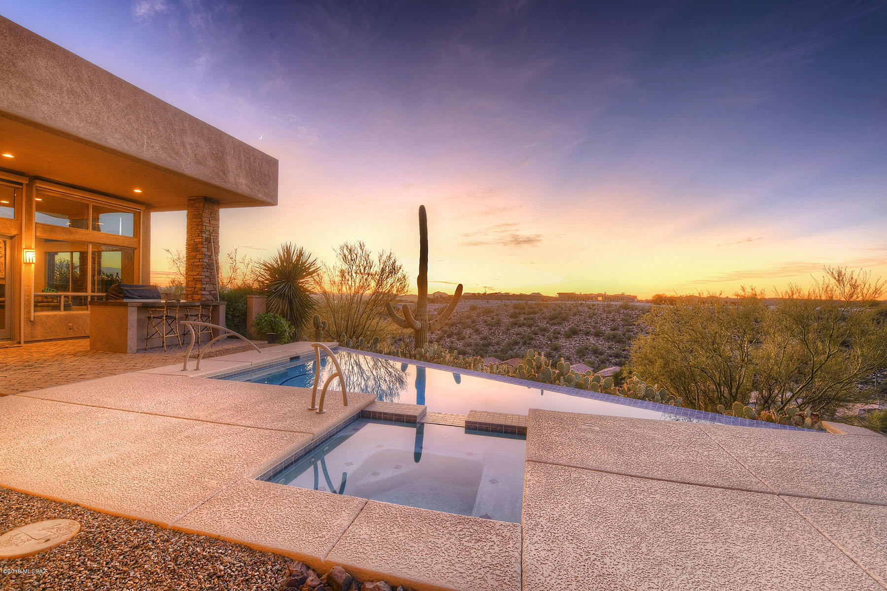 Sabino Mountain (1-290) - Residential