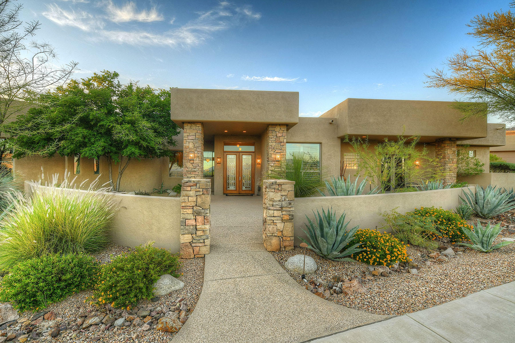 Sabino Mountain (1-290) - Residential