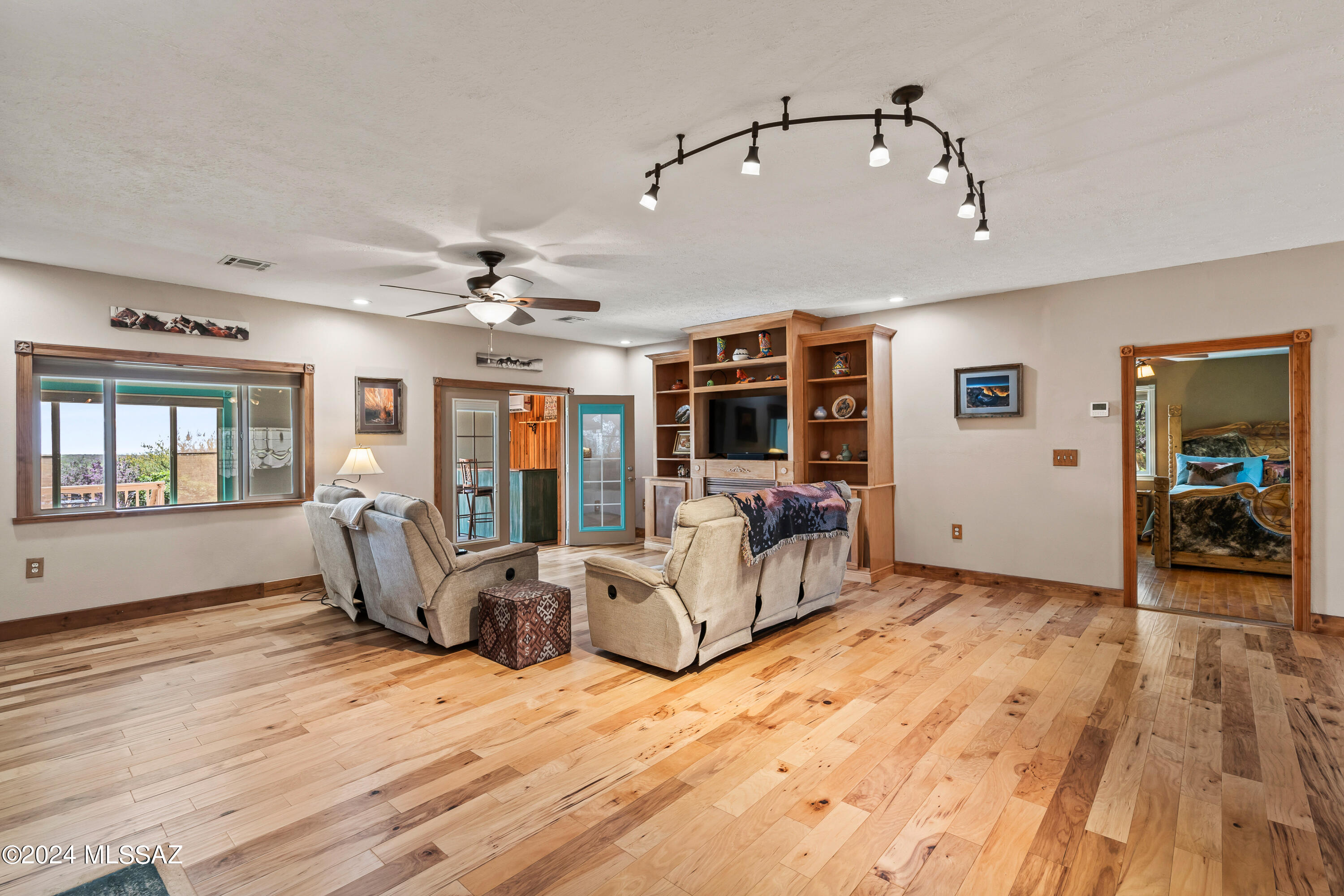 High Lonesome Ranch Estates - Residential