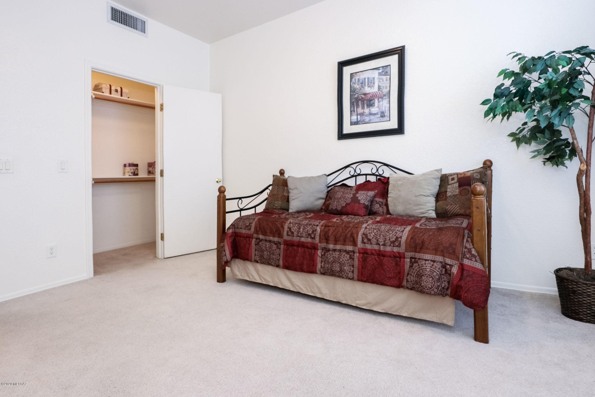 Mountain View Condos. (1-76) - Residential