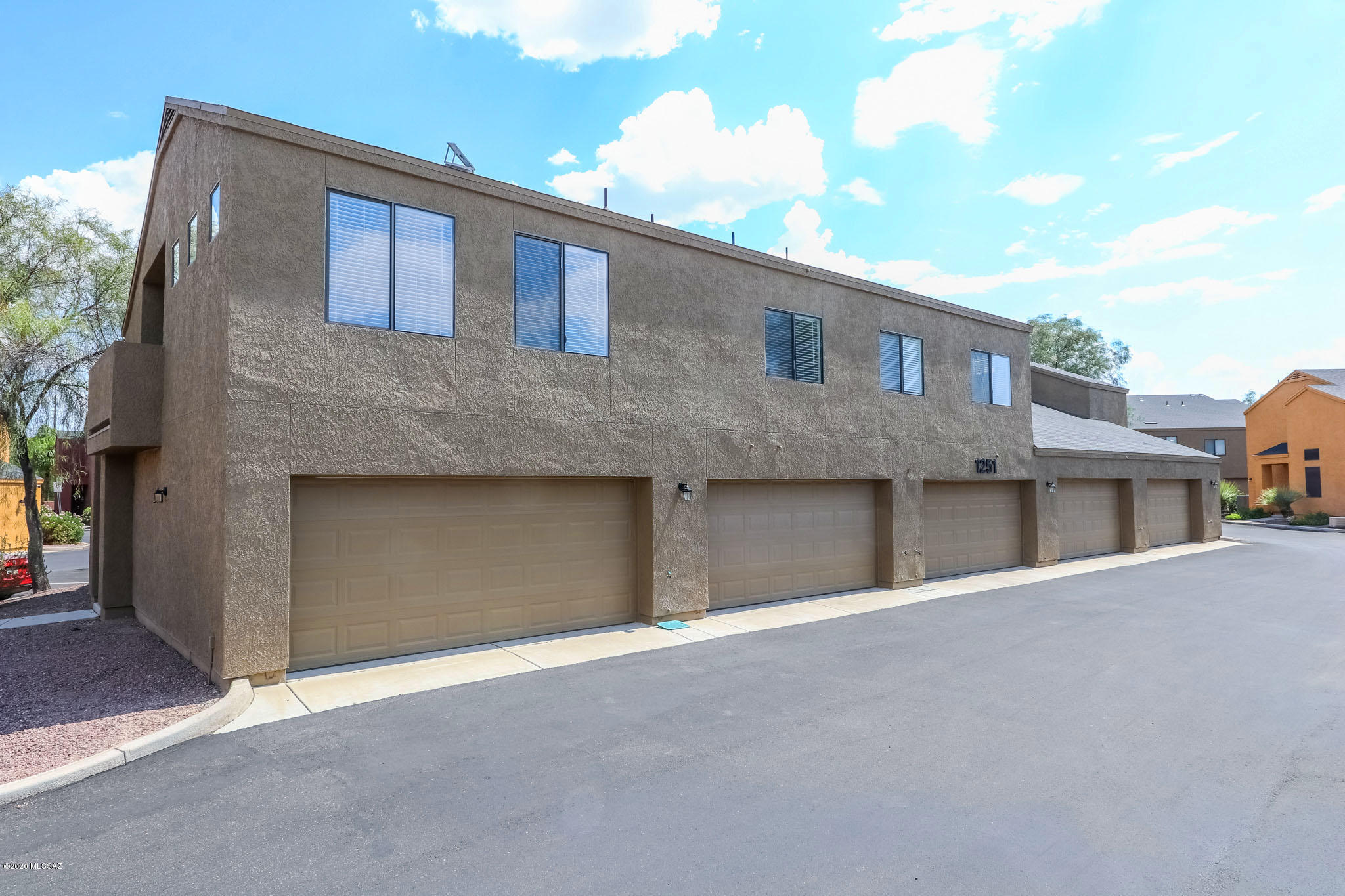 Mountain View Condos. (1-76) - Residential