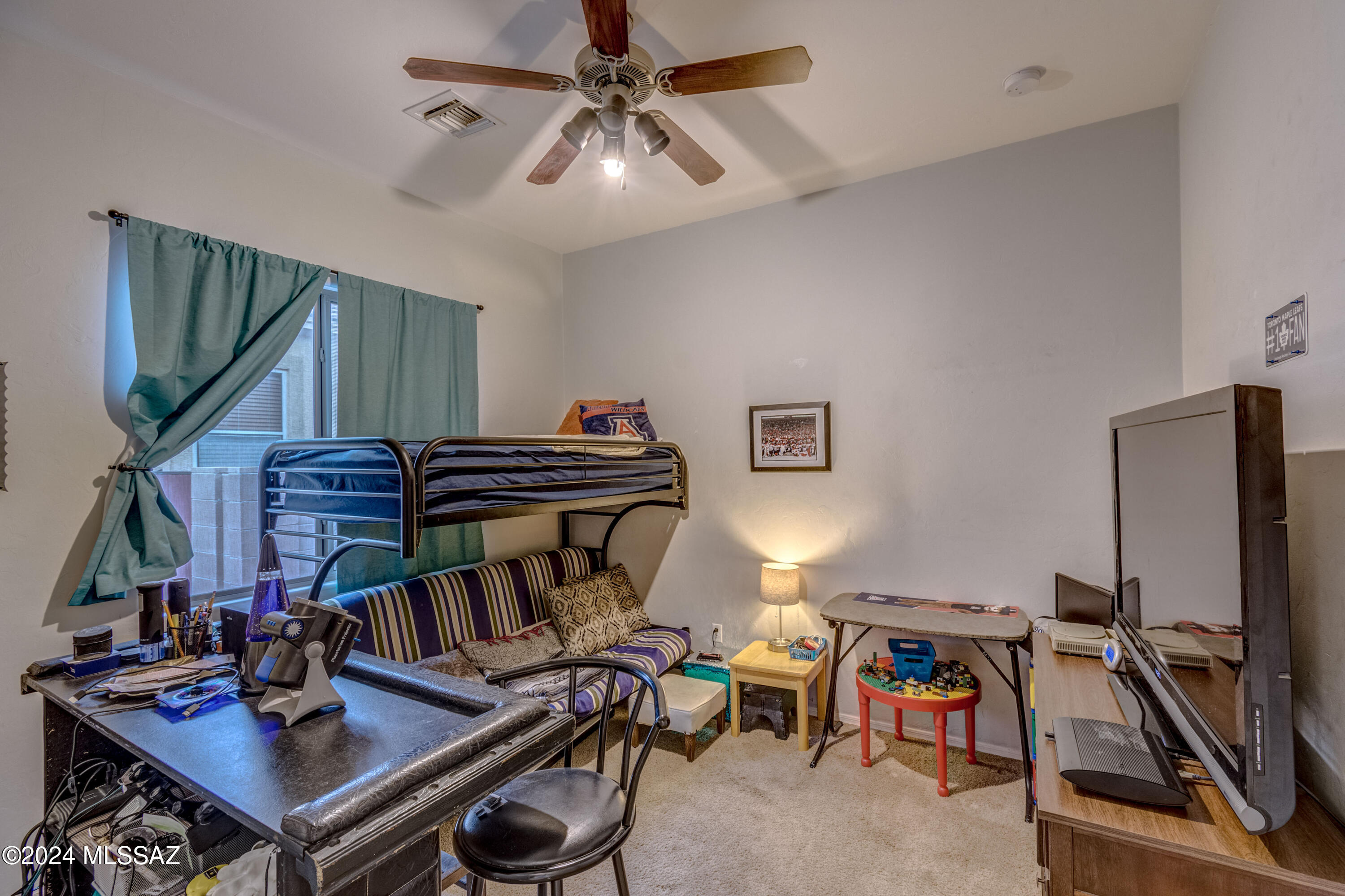 Rancho Vistoso NGHB 10 PCLS S,U & V - Residential