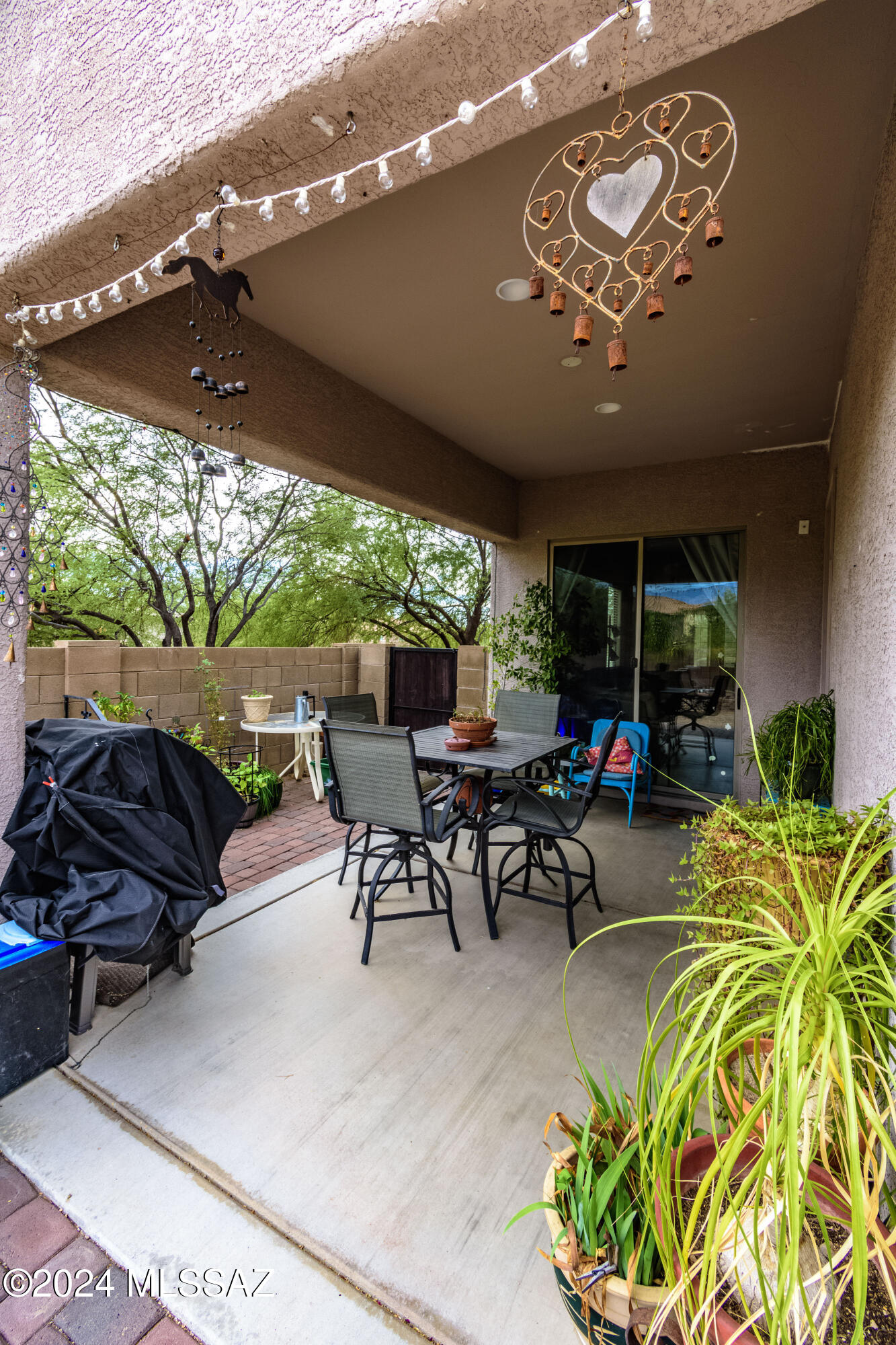 Rancho Vistoso NGHB 10 PCLS S,U & V - Residential