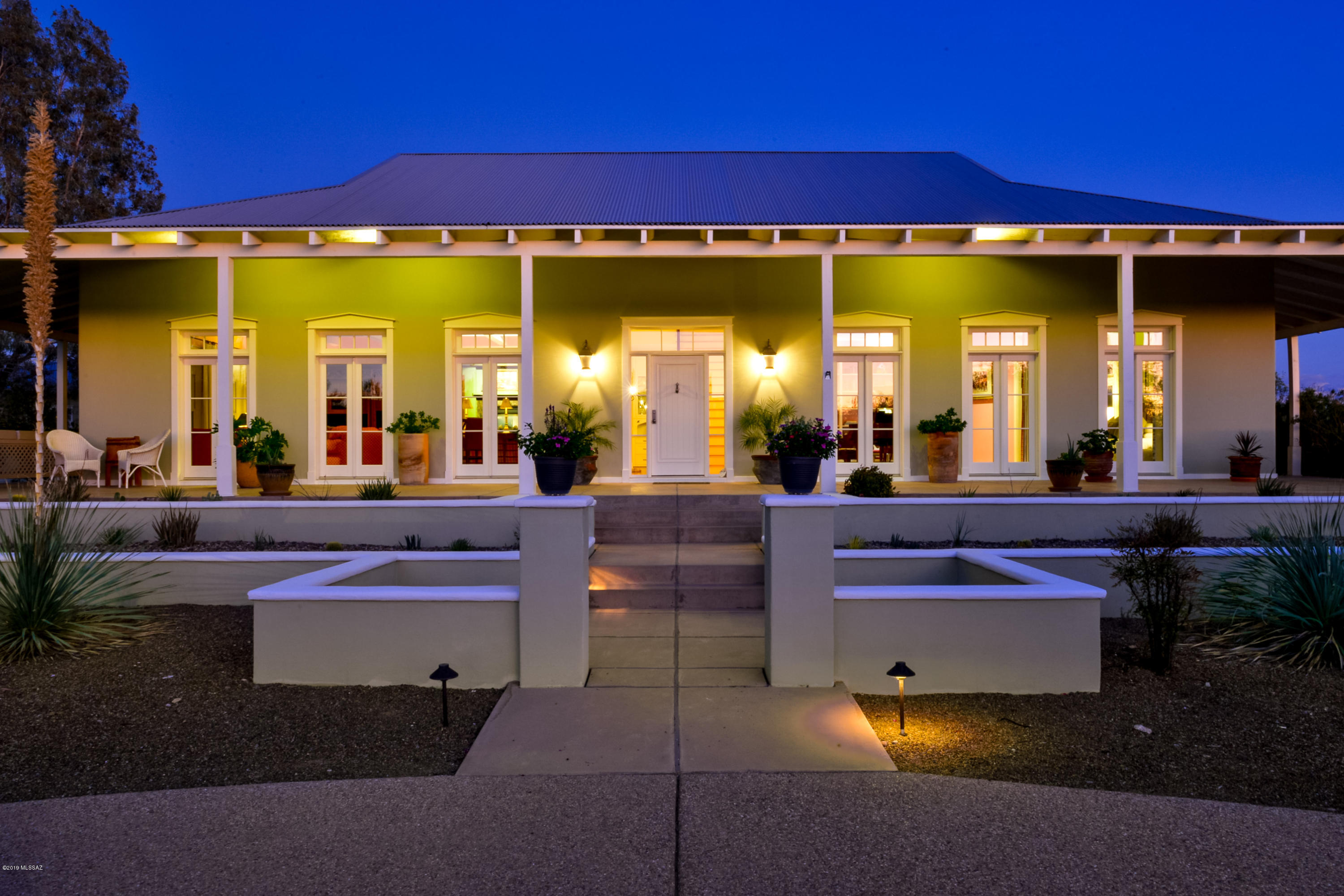 La Cholla Airpark - Residential