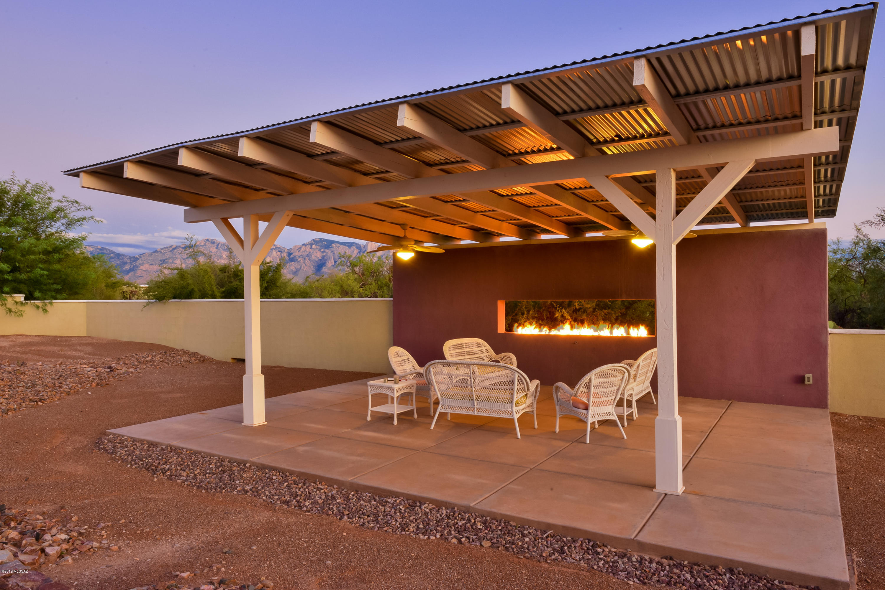 La Cholla Airpark - Residential