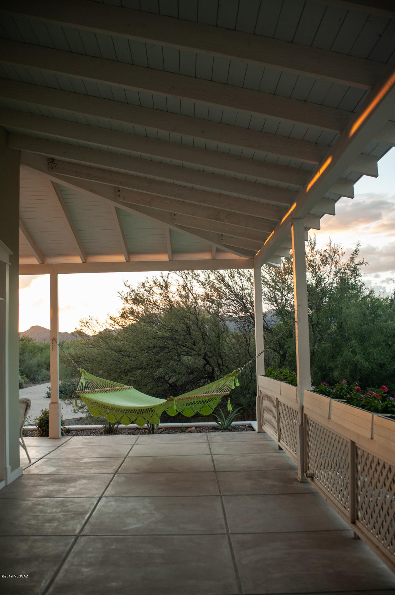 La Cholla Airpark - Residential