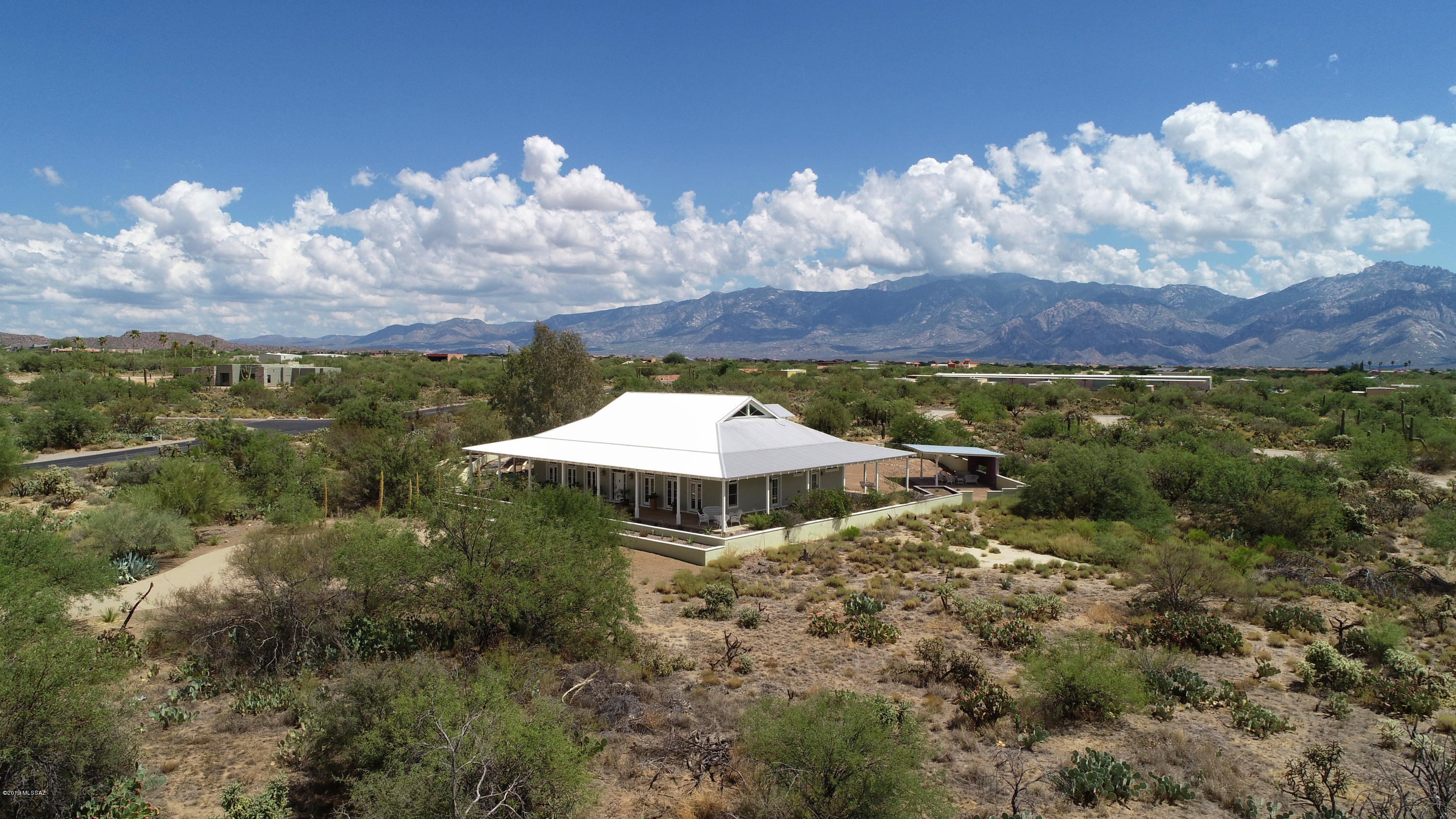 La Cholla Airpark - Residential