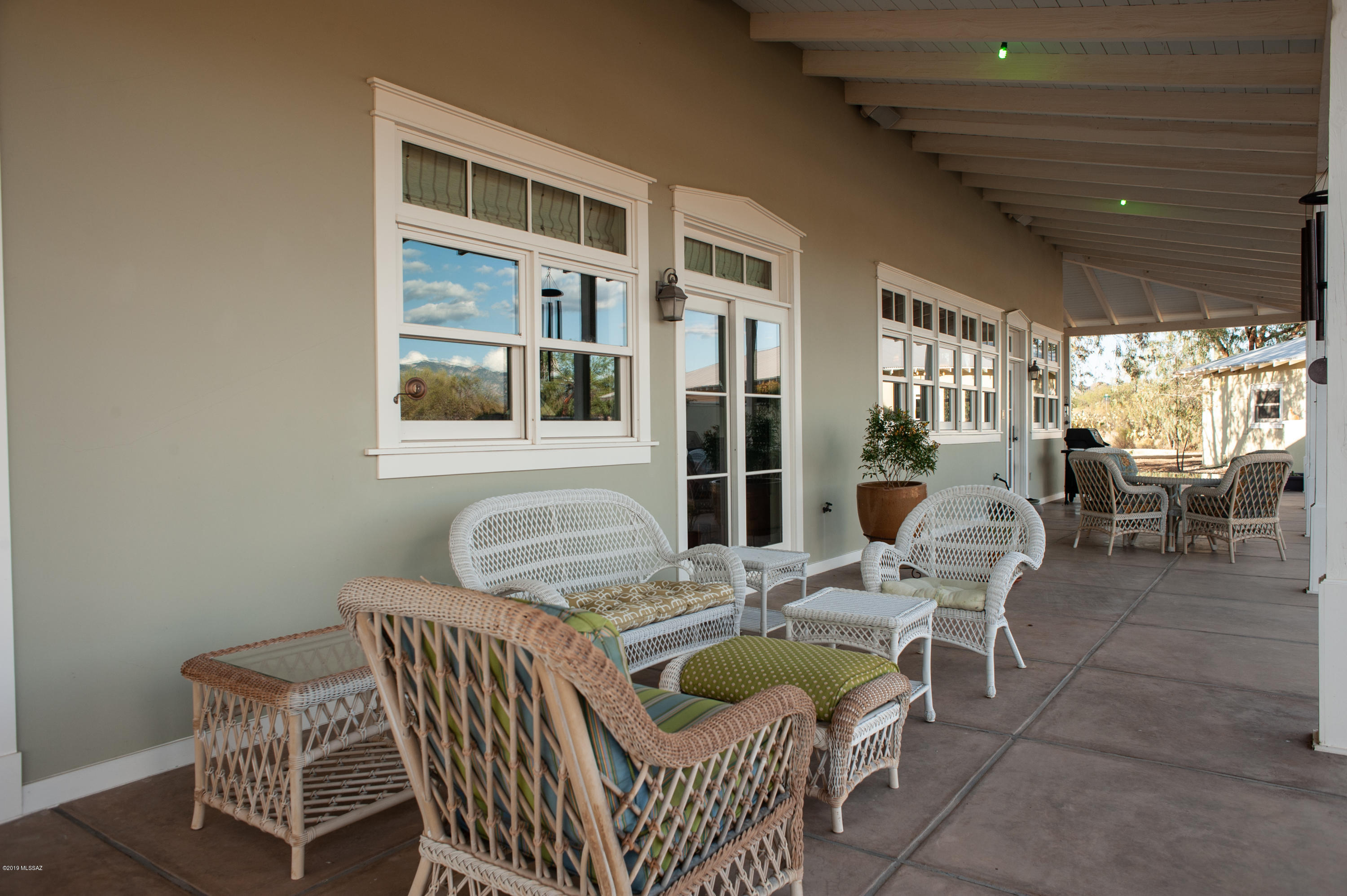 La Cholla Airpark - Residential