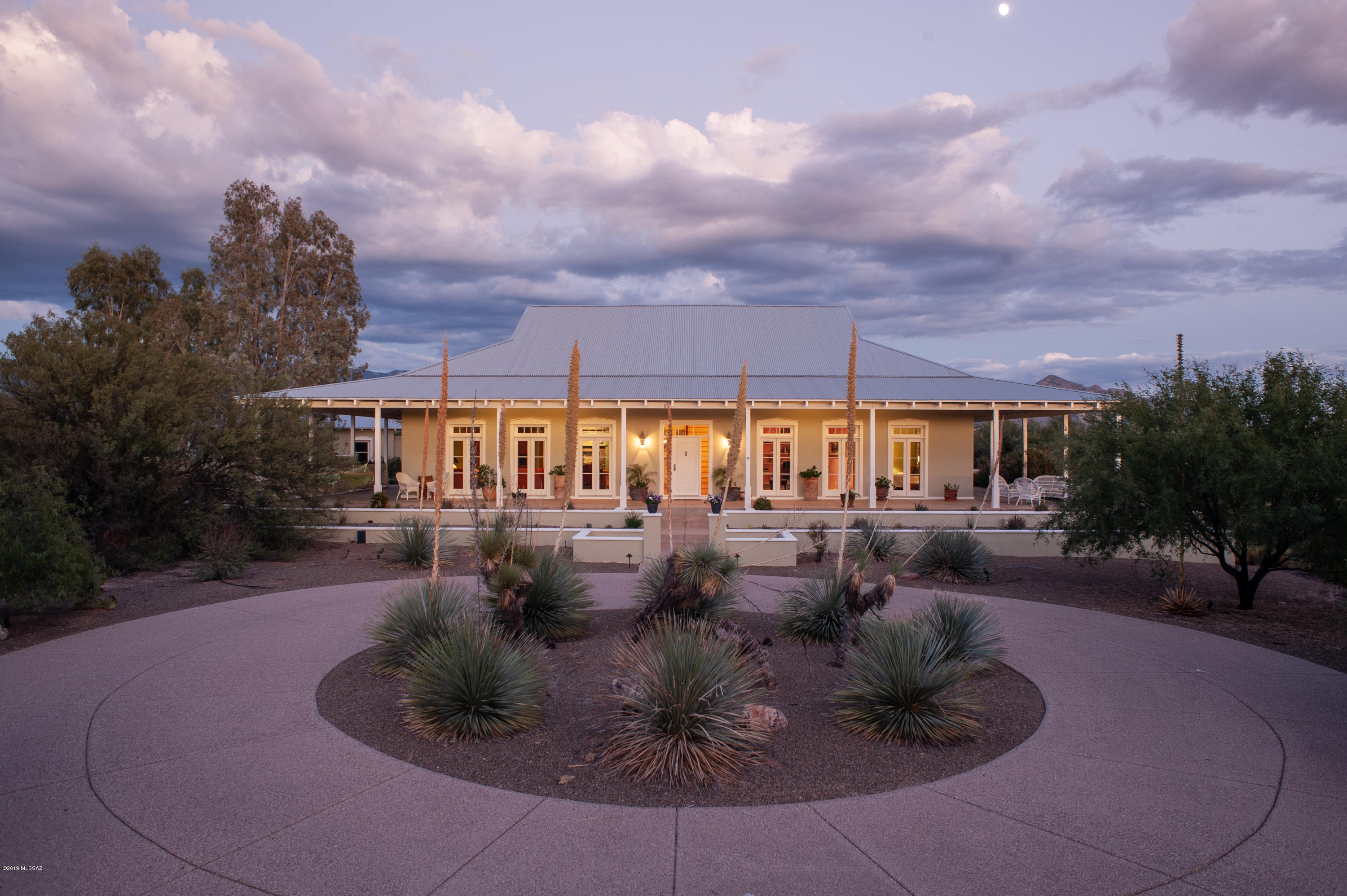 La Cholla Airpark - Residential