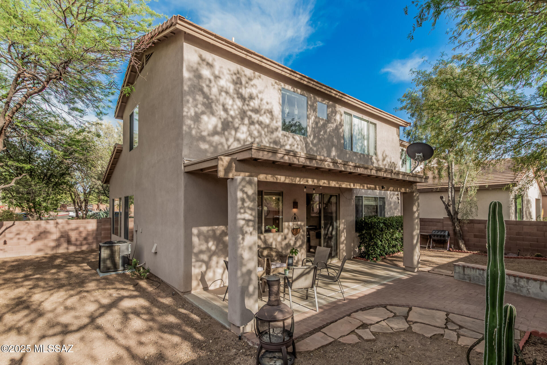 Hacienda Del Rio (1-118) - Residential