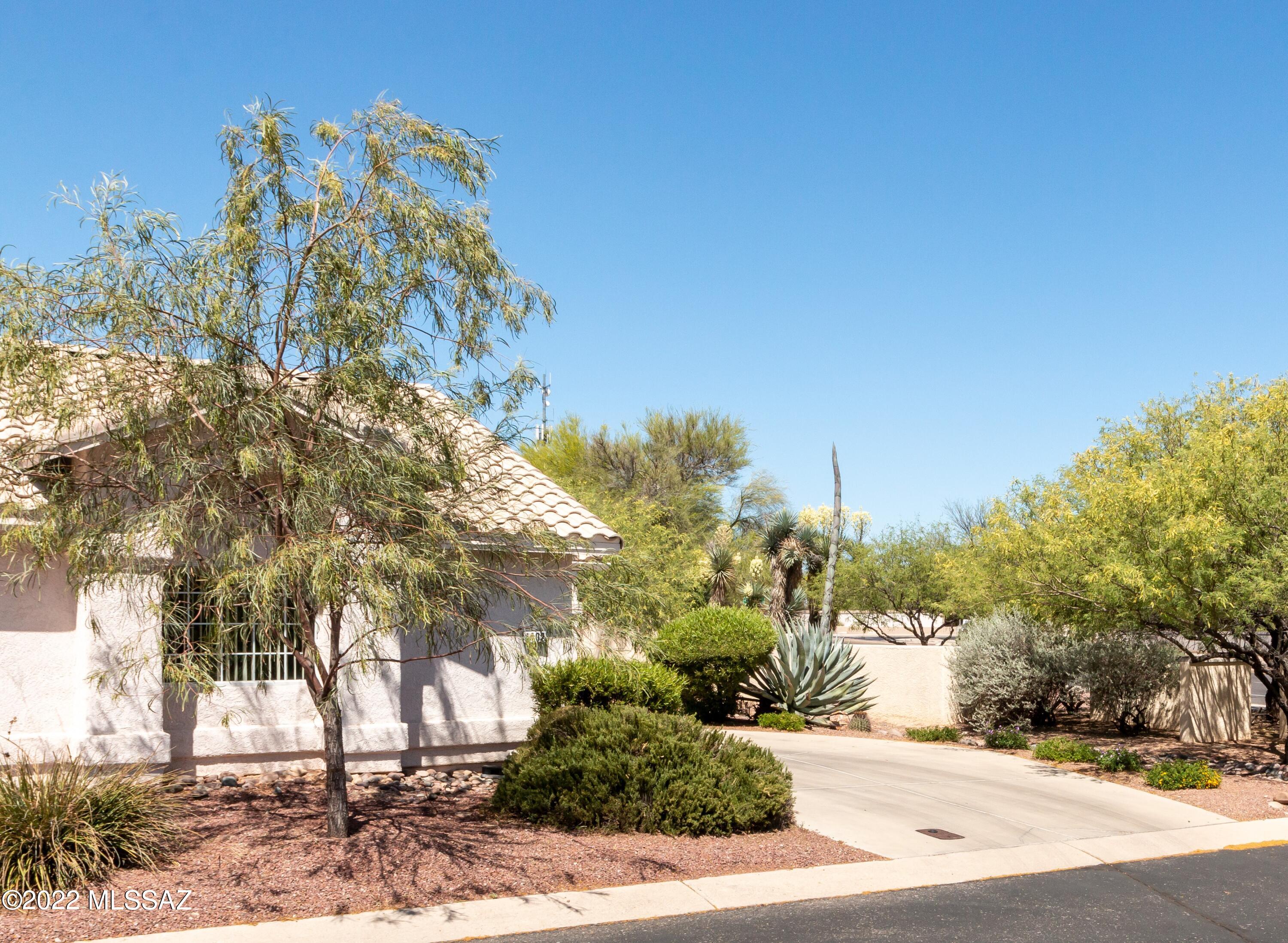 Carmel Pointe (1-104) - Residential